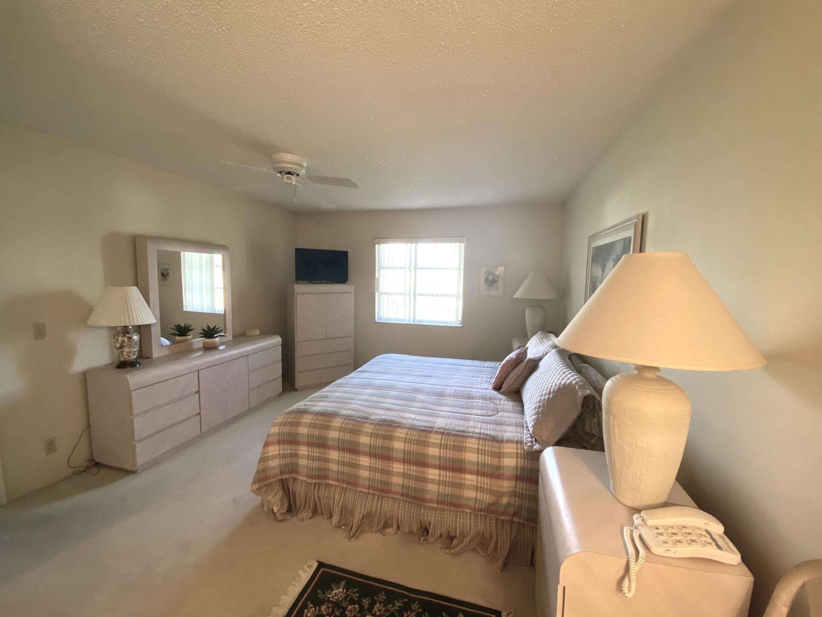 1100 Boxwood Drive 202