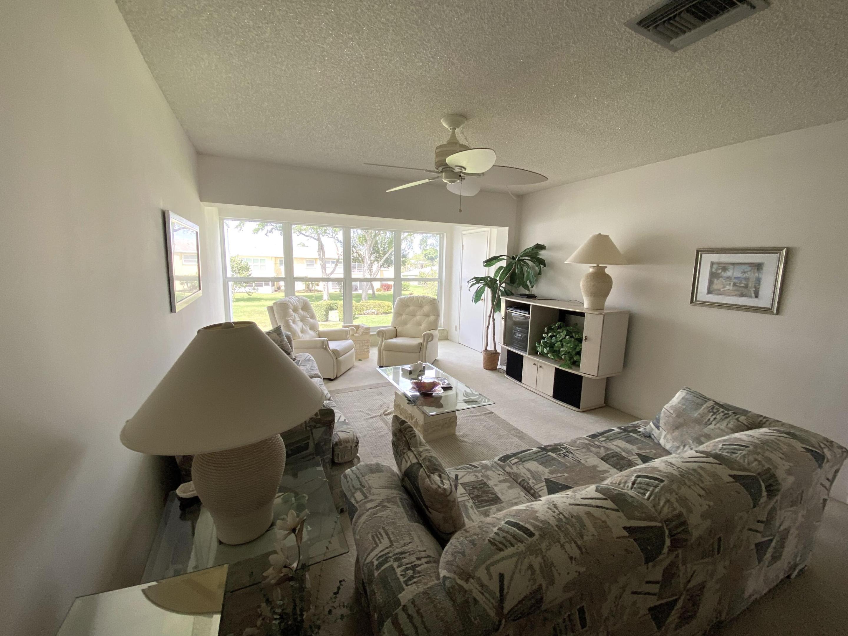 1100 Boxwood Drive 202