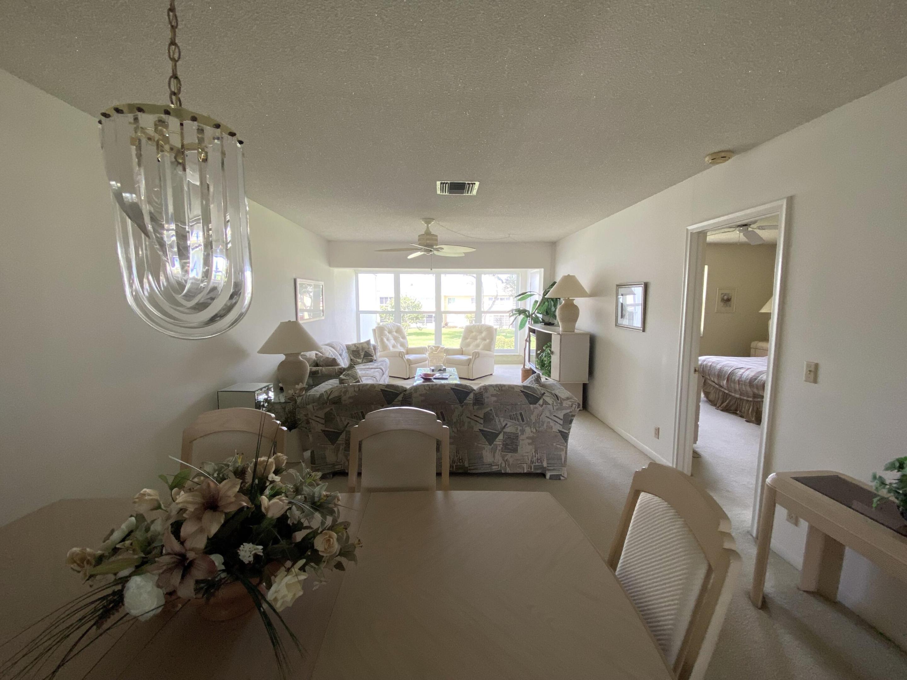 1100 Boxwood Drive 202