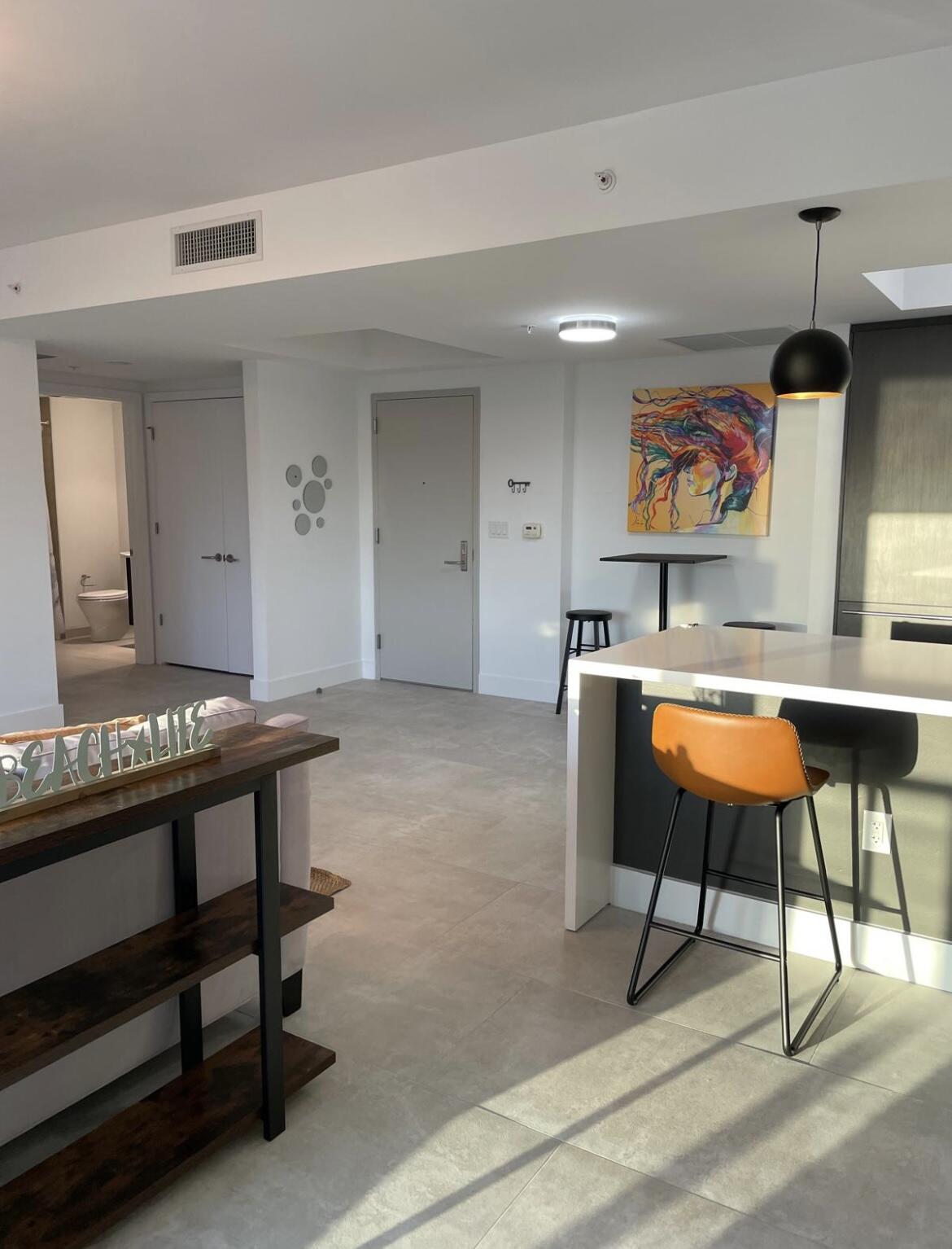 1180 N Federal Highway 1009