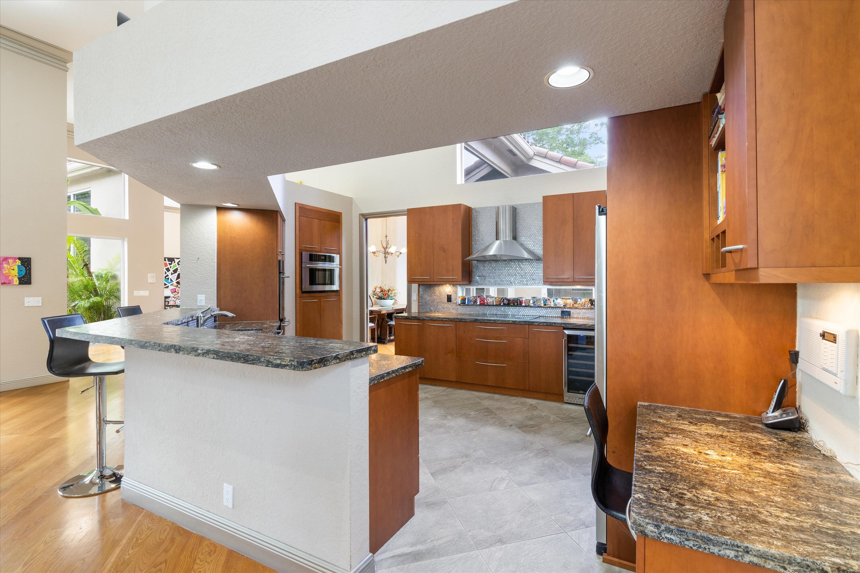 2514 NW 64th Boulevard