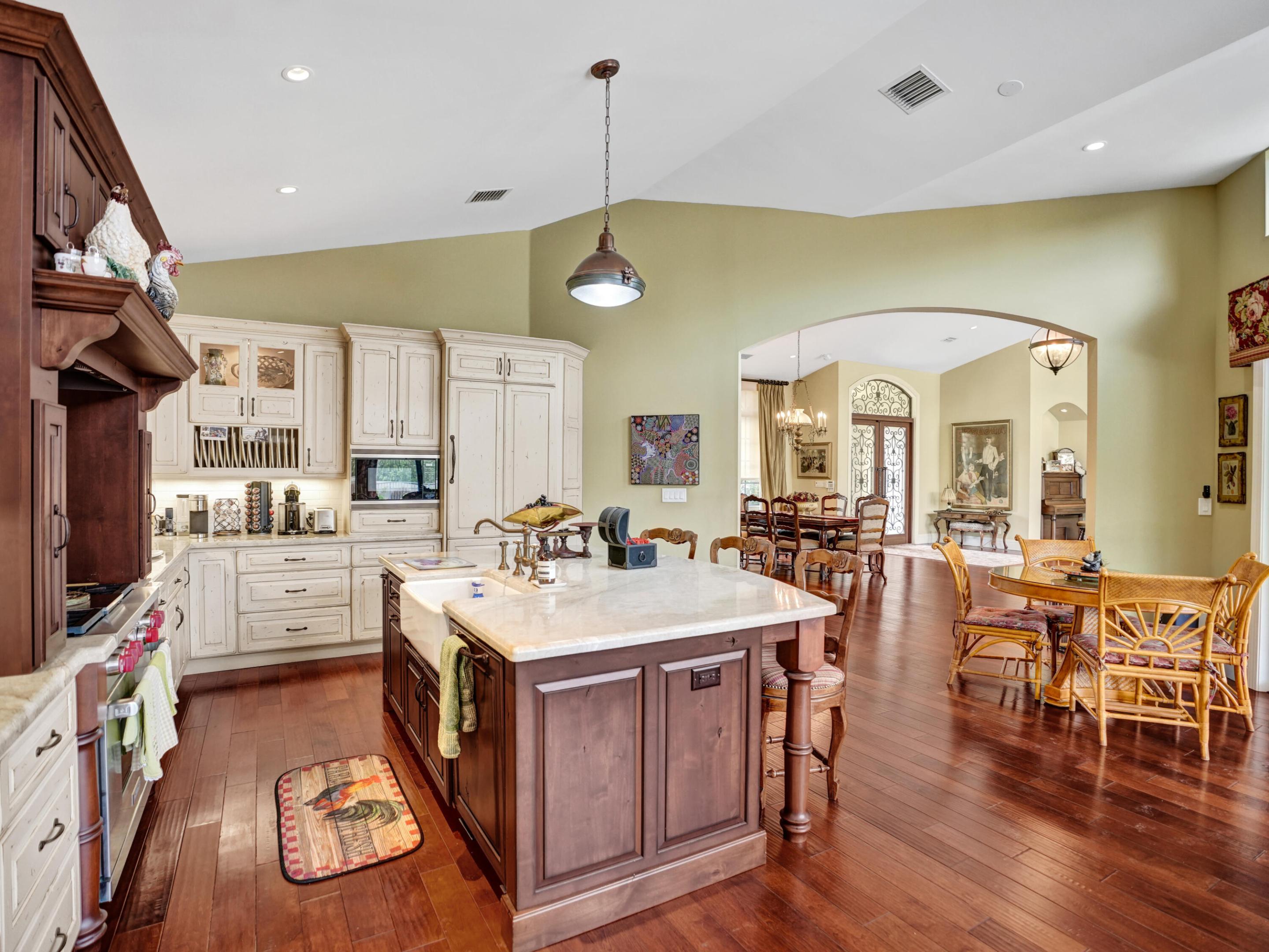 10646 Boca Woods Lane