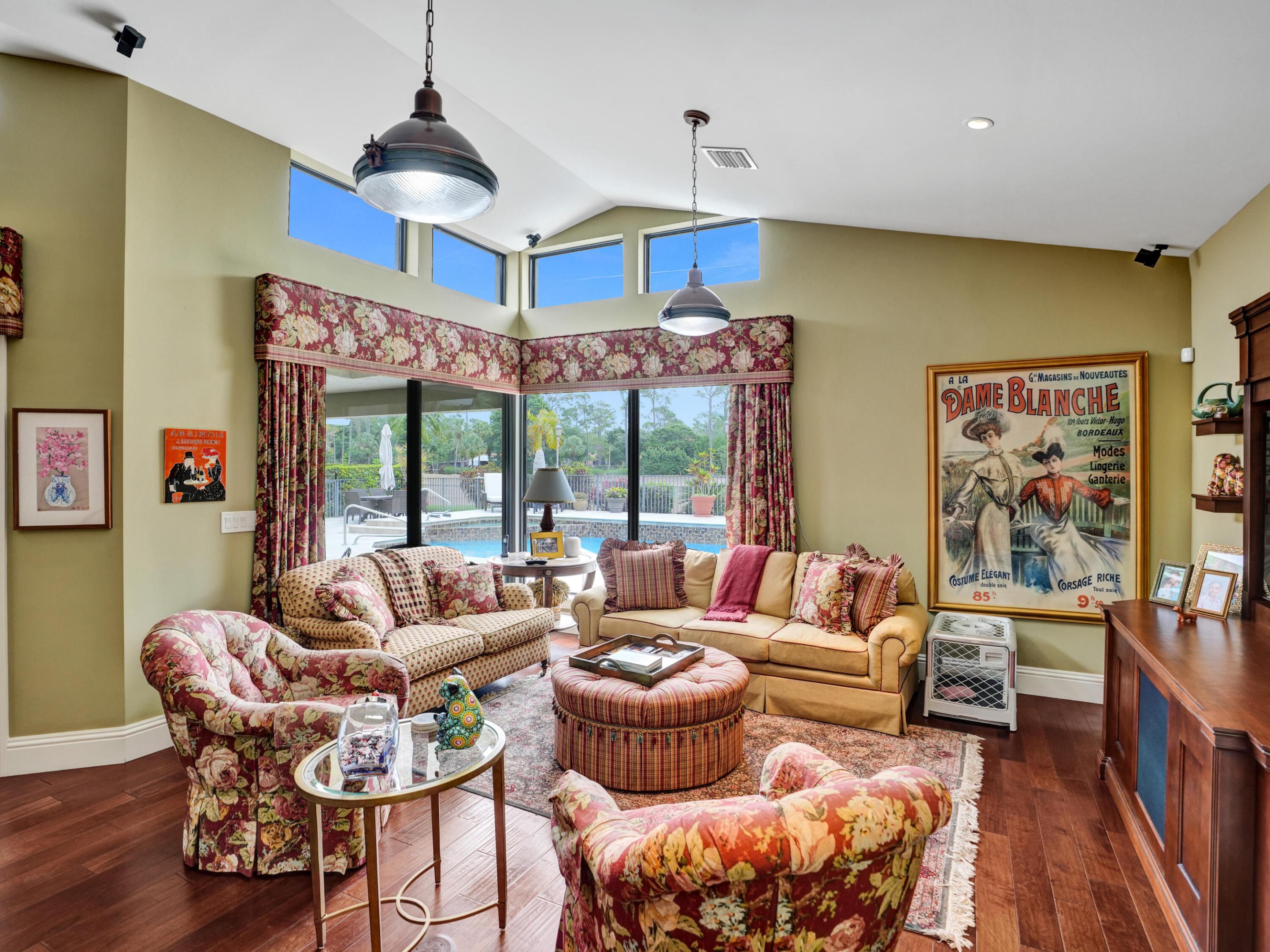 10646 Boca Woods Lane