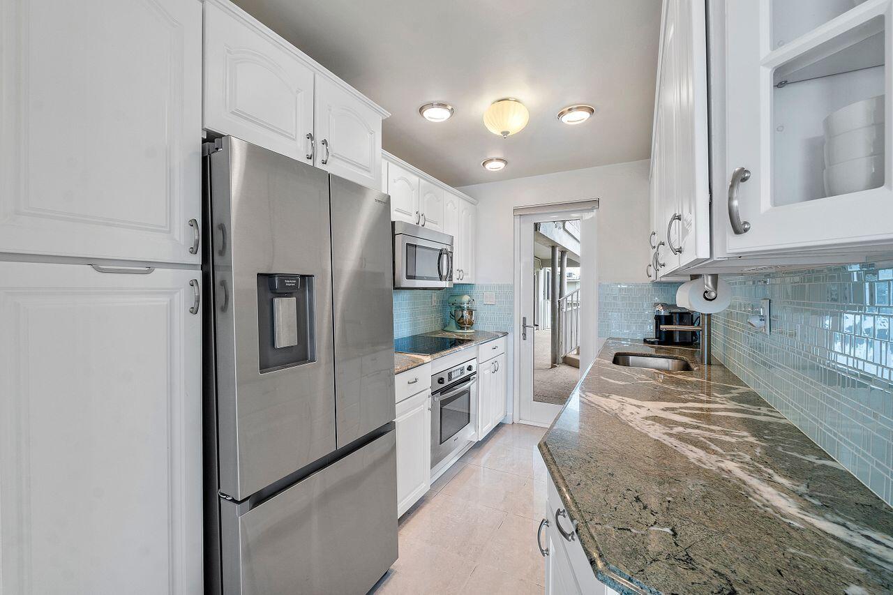 1221 Hillsboro Mile 36b