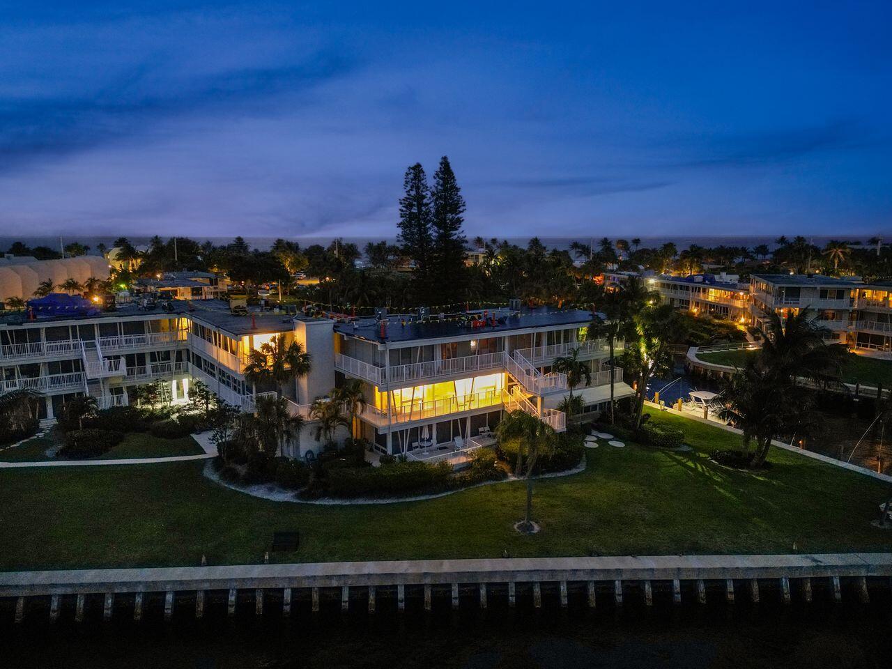 1221 Hillsboro Mile 36b