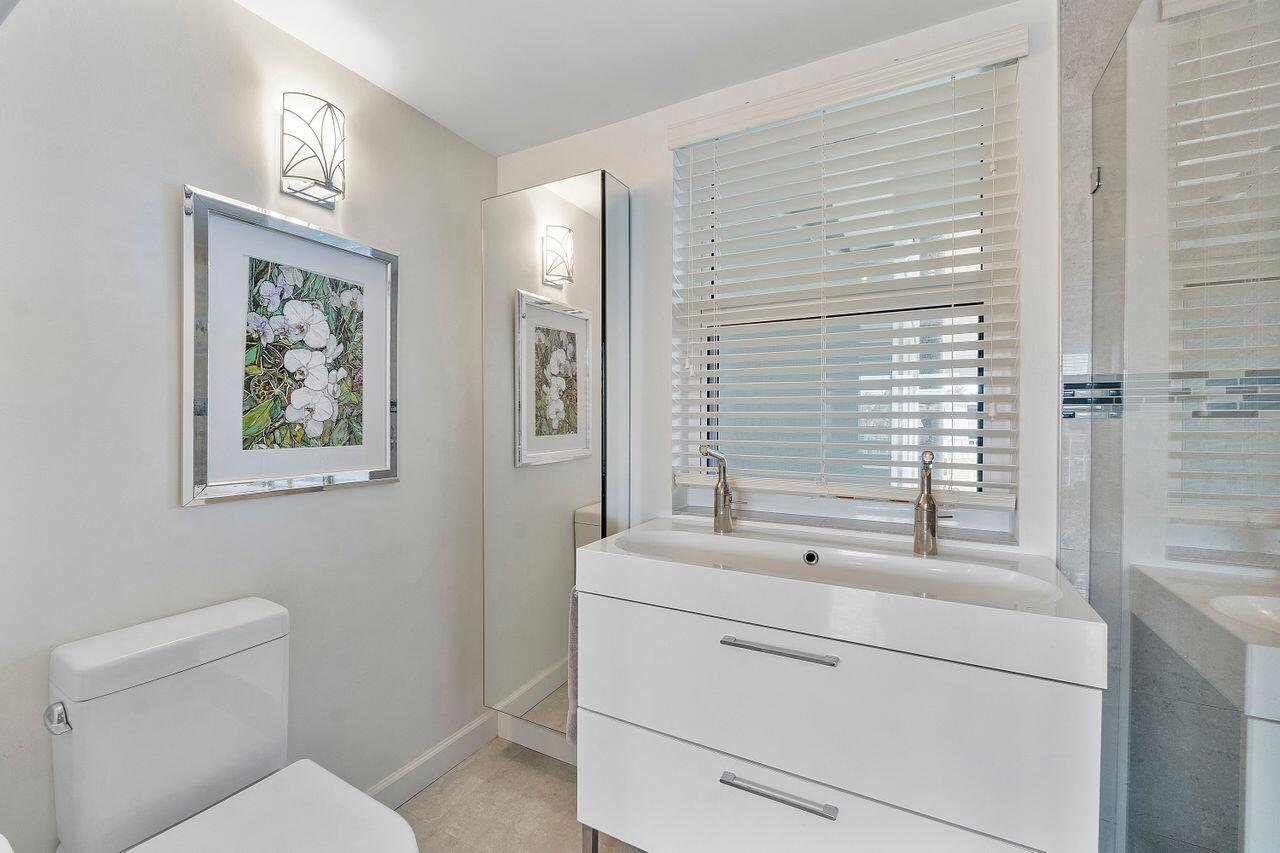 1221 Hillsboro Mile 36b