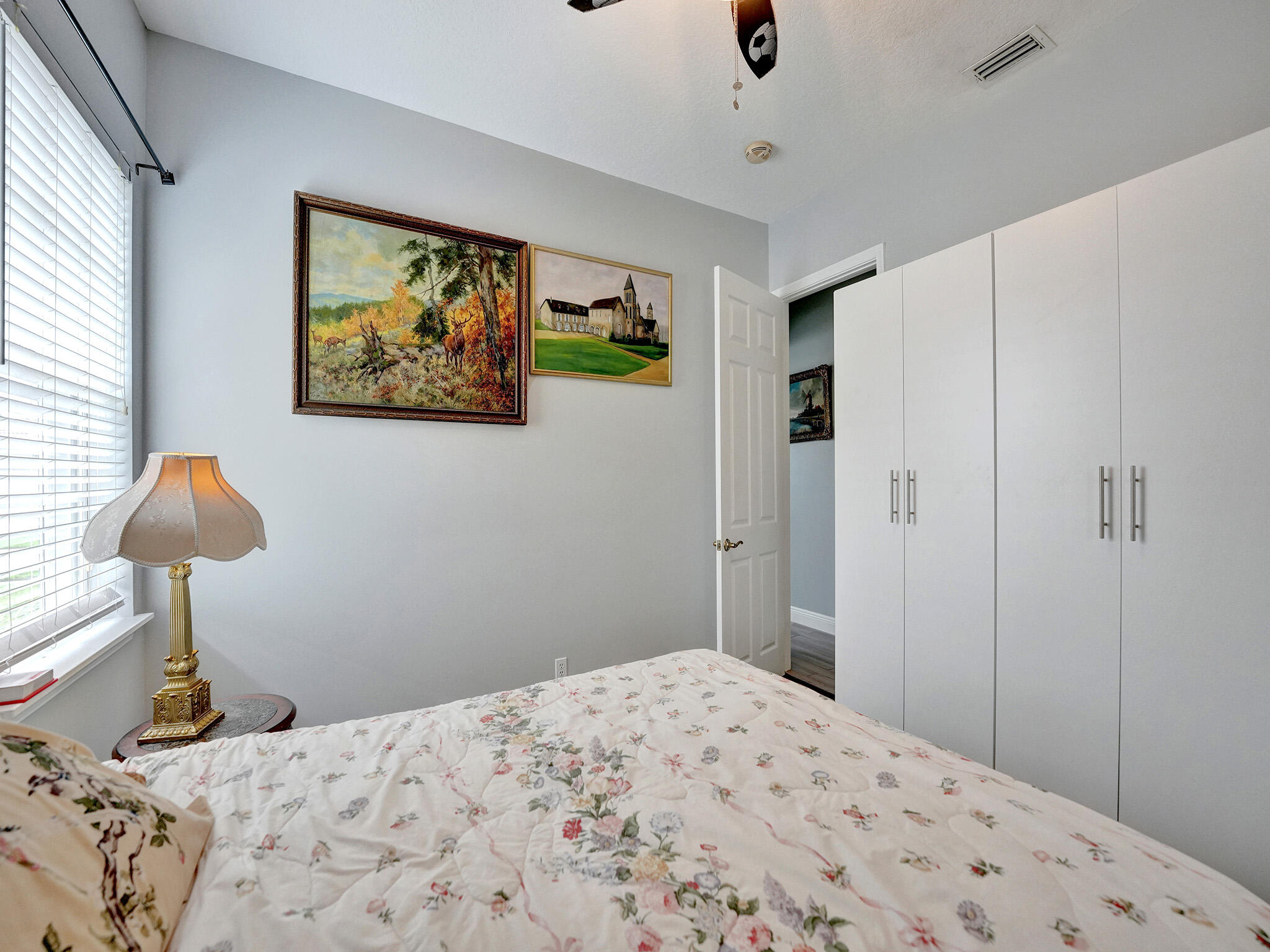 8715 San Andros