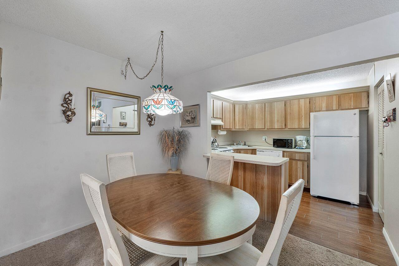 241 Pine Hov Cir Circle D-2