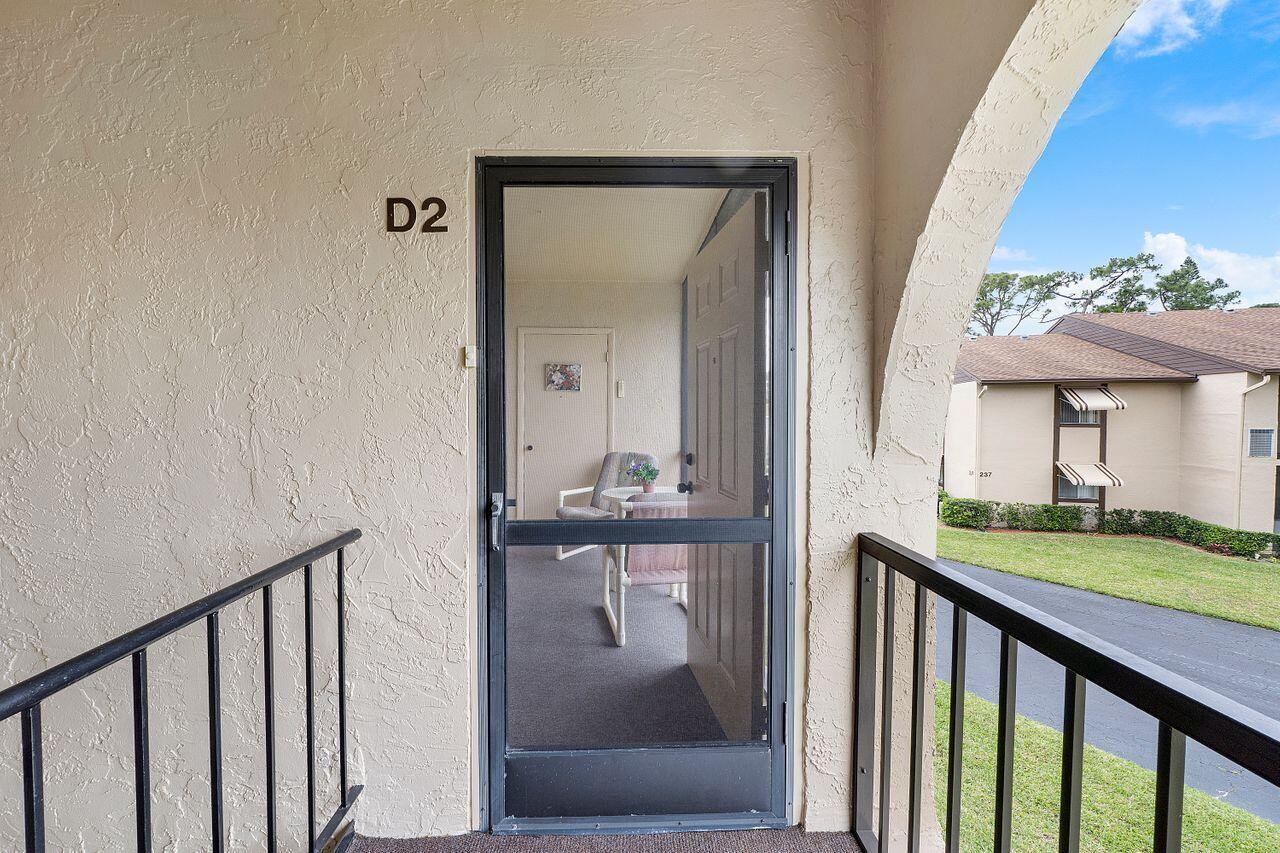 241 Pine Hov Cir Circle D-2