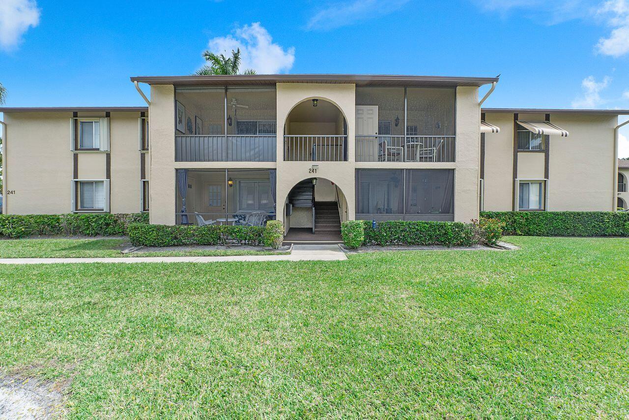 241 Pine Hov Cir Circle D-2