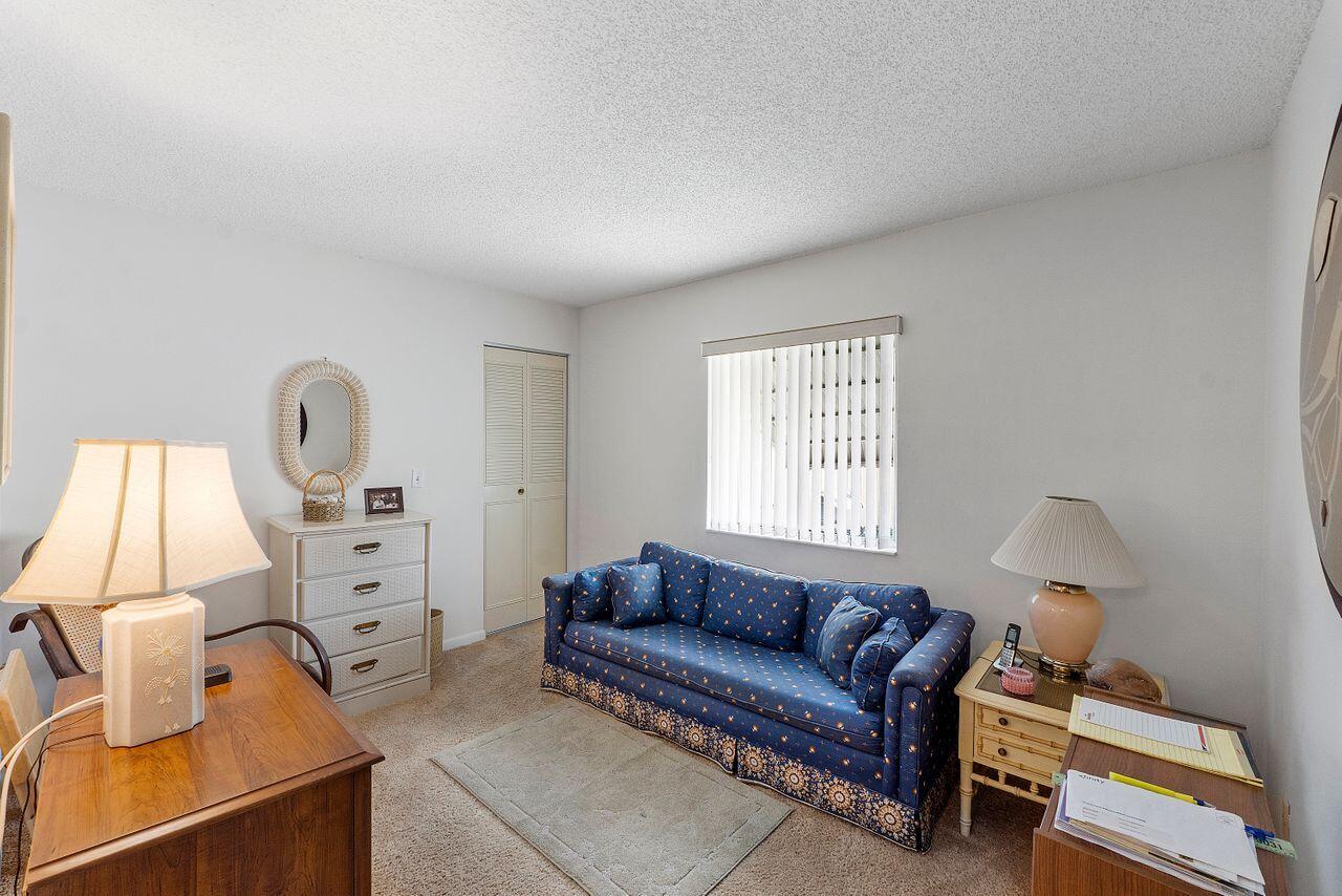 241 Pine Hov Cir Circle D-2