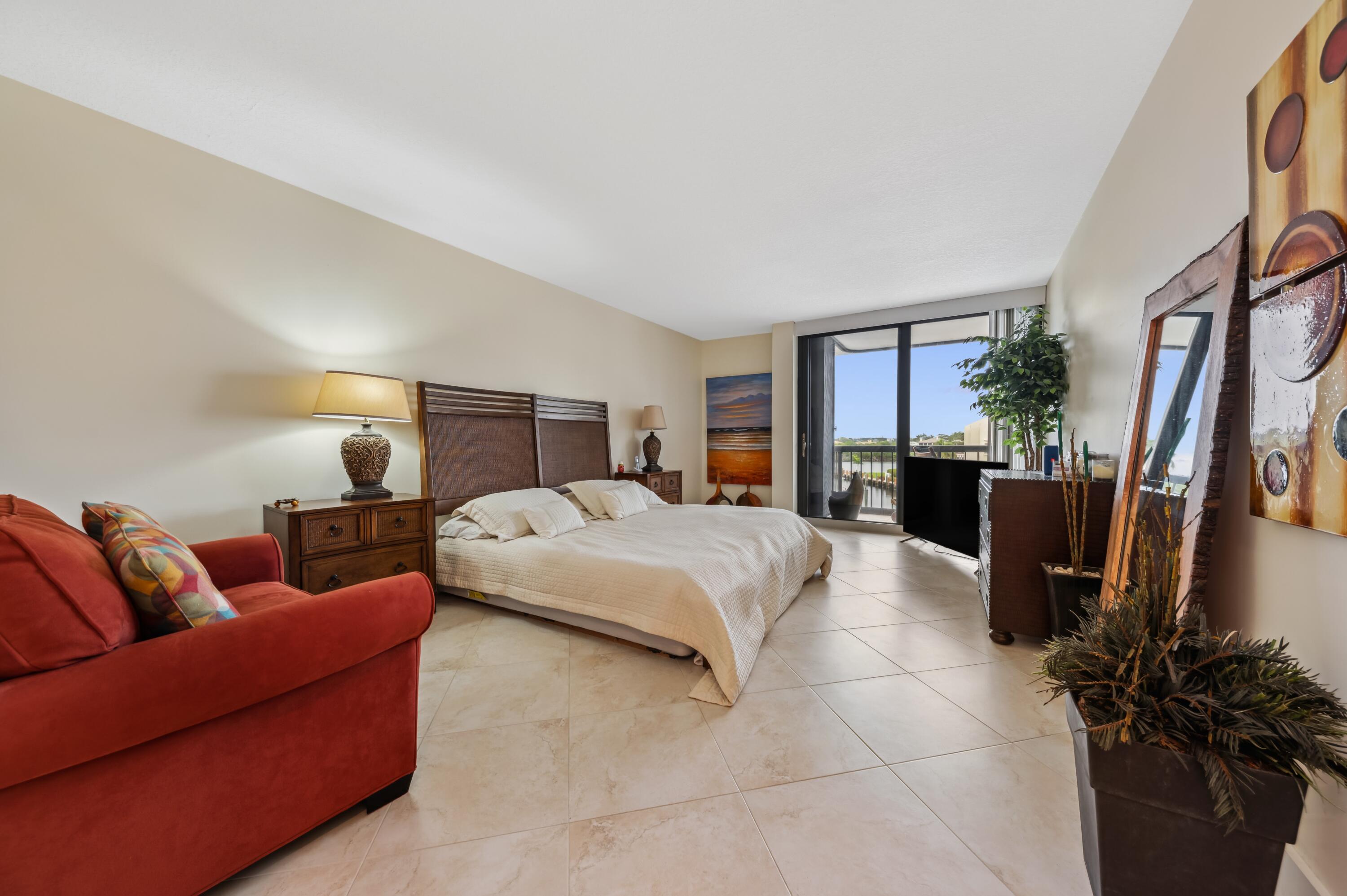 4748 S Ocean Boulevard 306