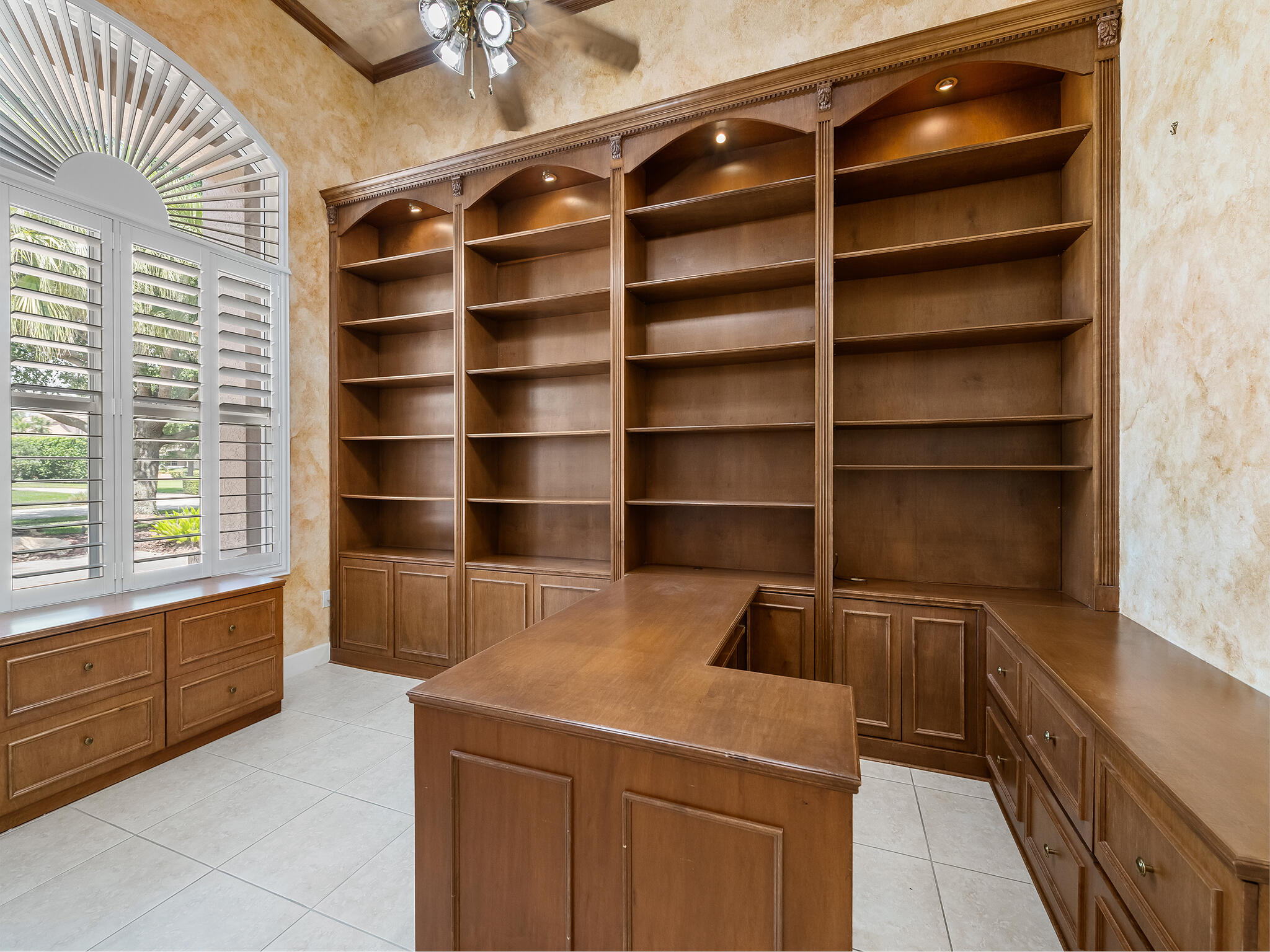 12800 Kapok Lane, Davie