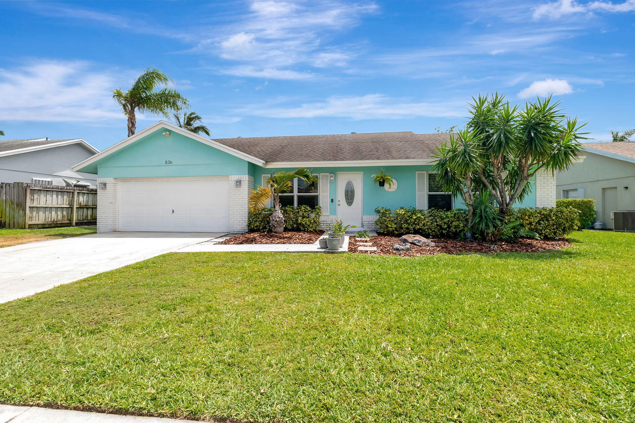 836 NW 9th Way