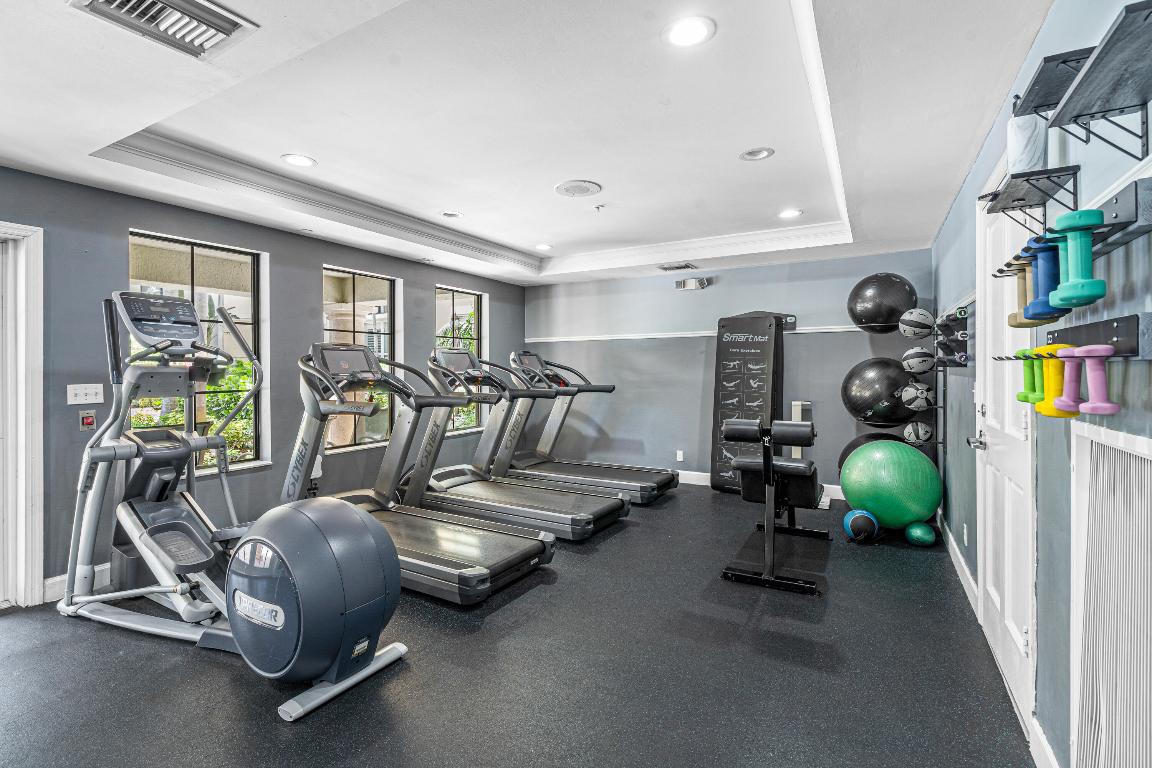 651 Okeechobee Boulevard 1110