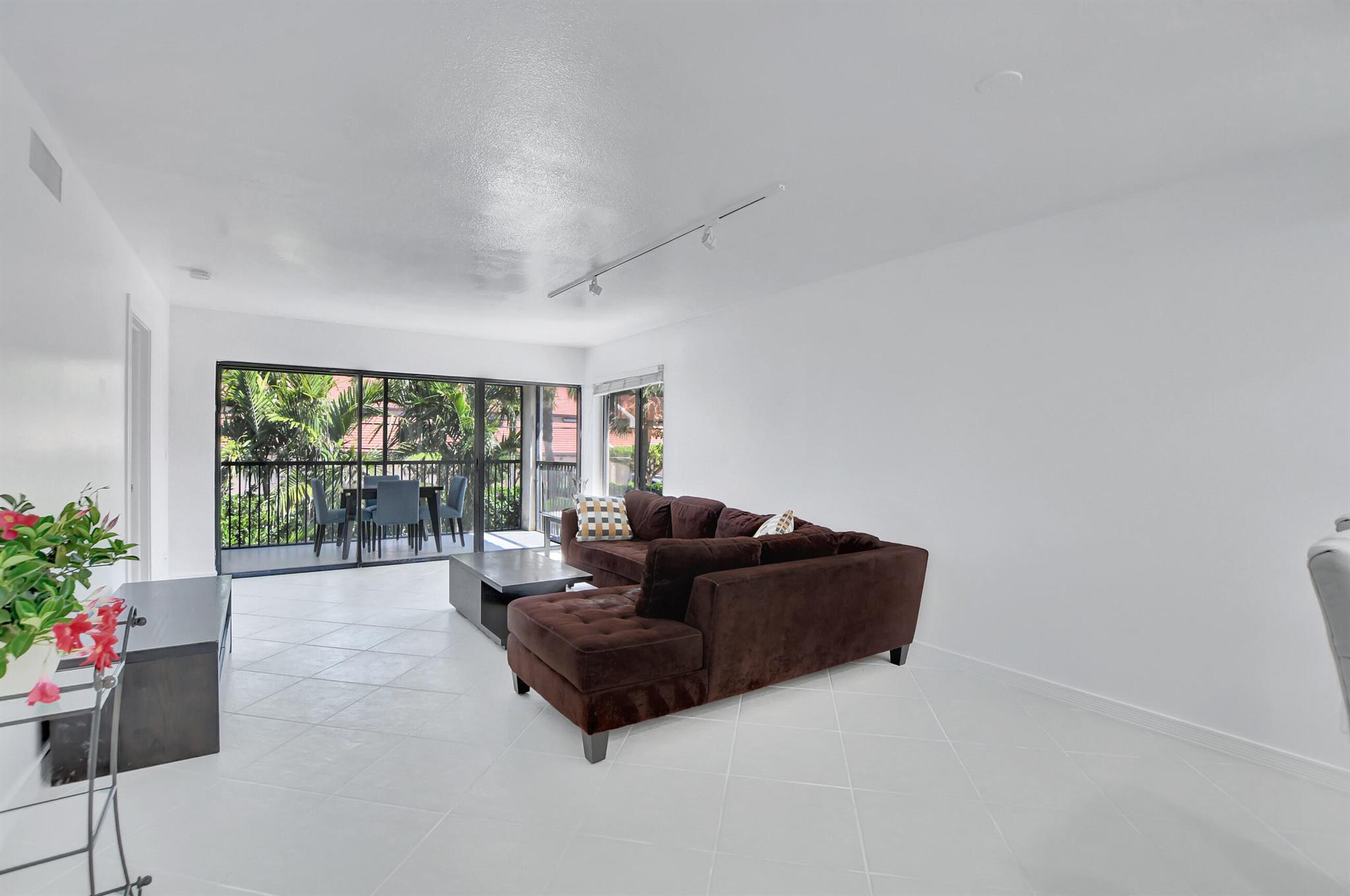941 Sweetwater Lane 206