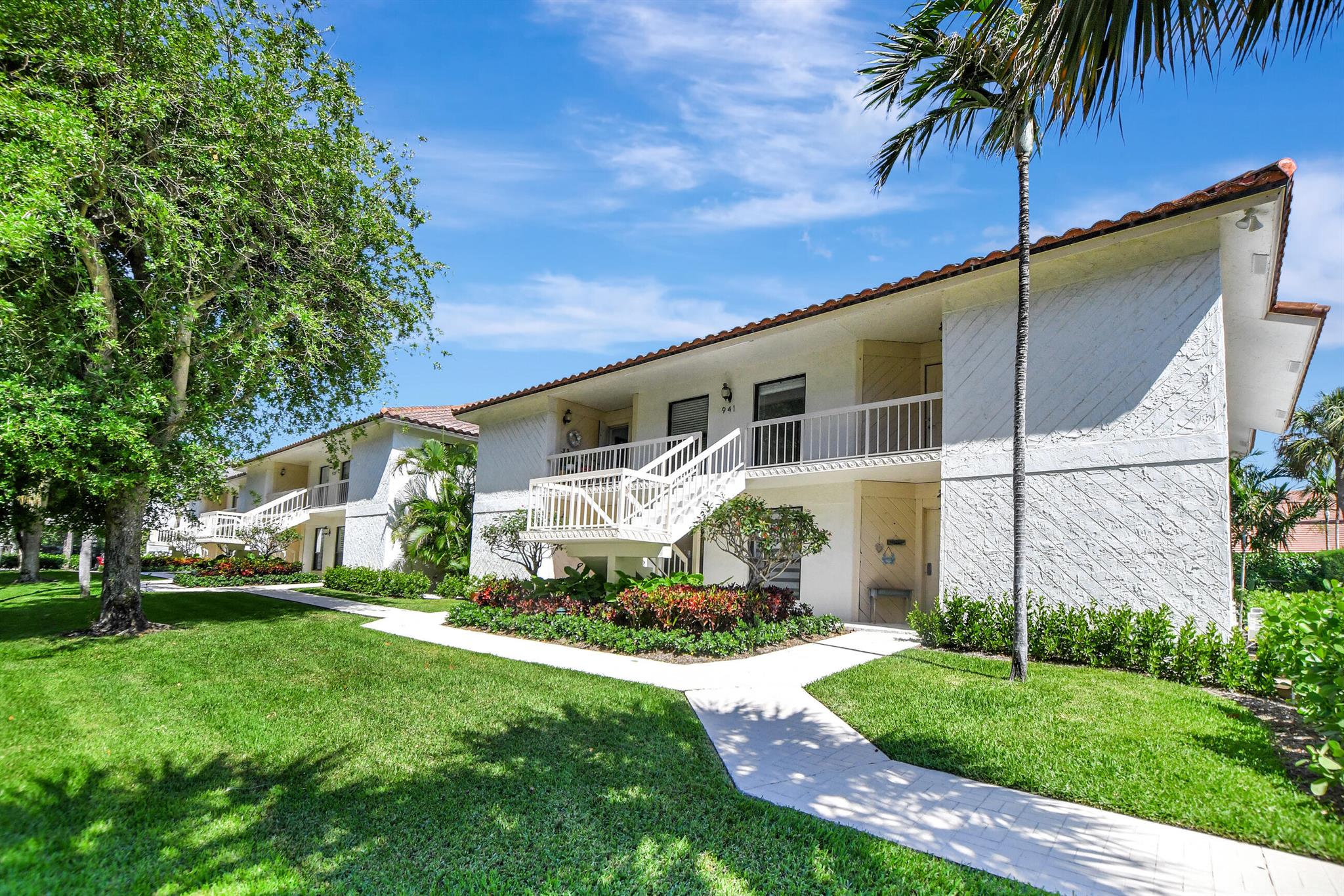 941 Sweetwater Lane 206
