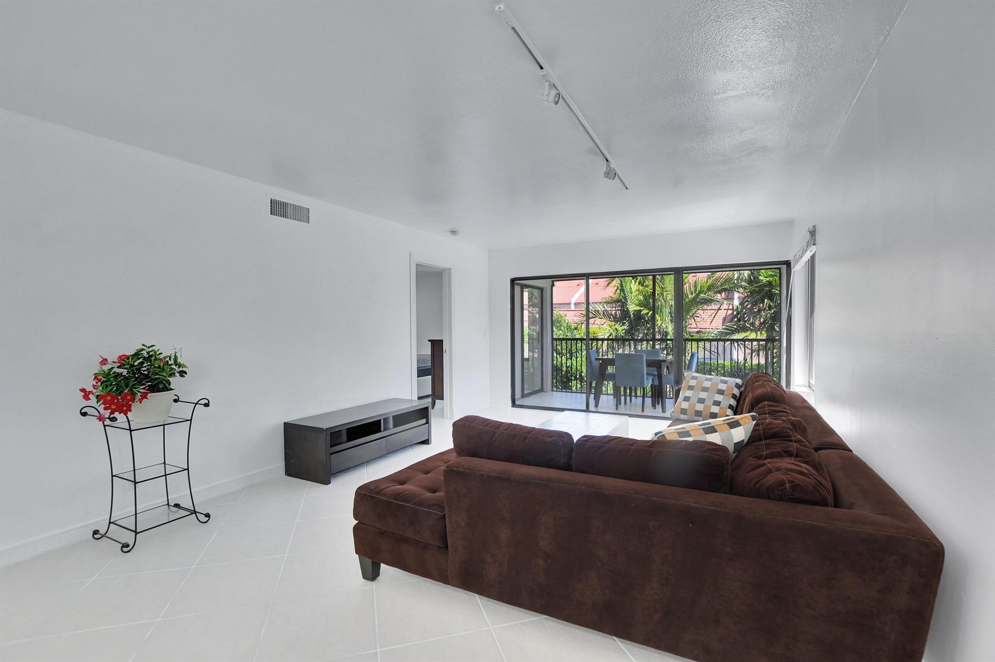 941 Sweetwater Lane 206