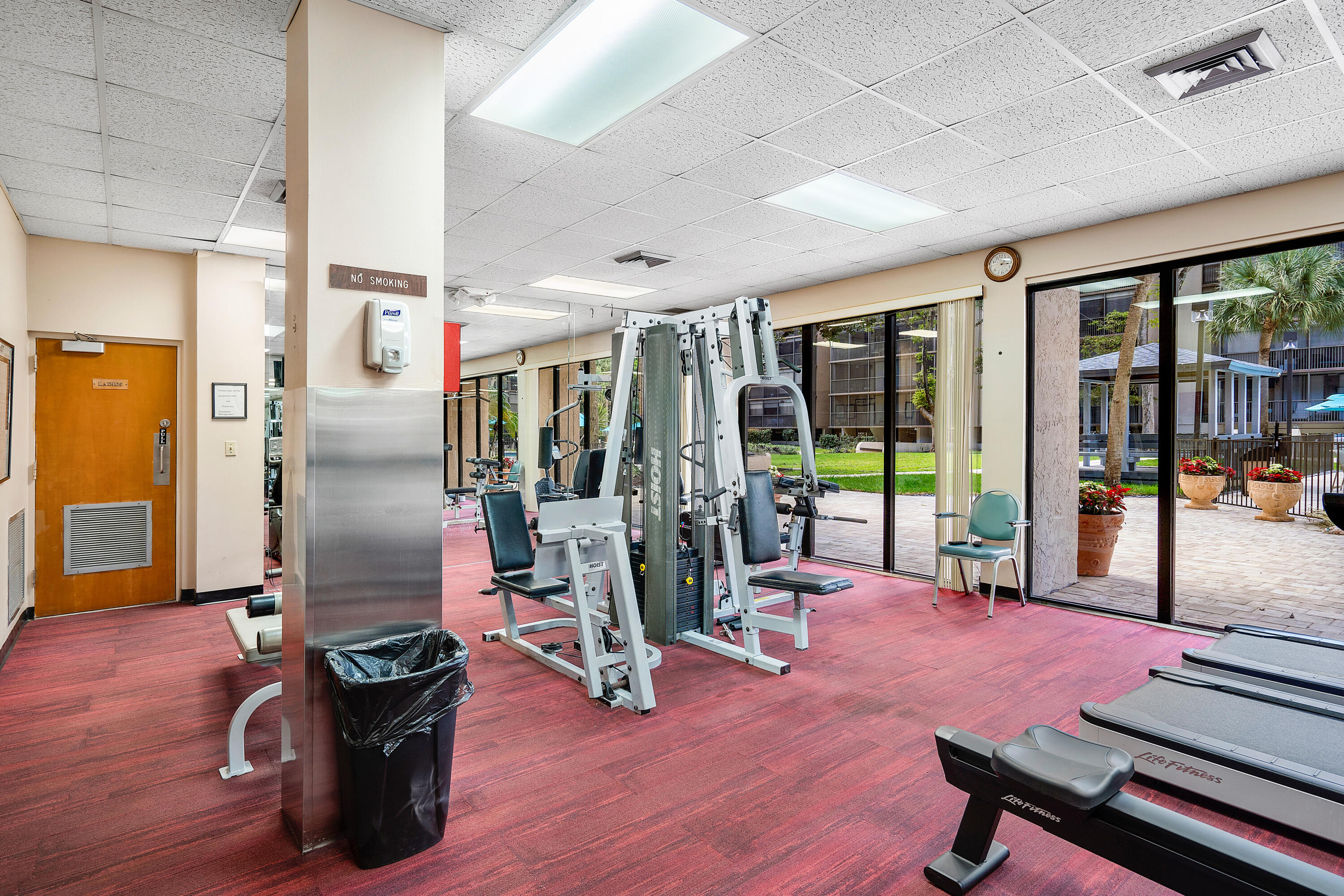 2818 N 46th Avenue K687