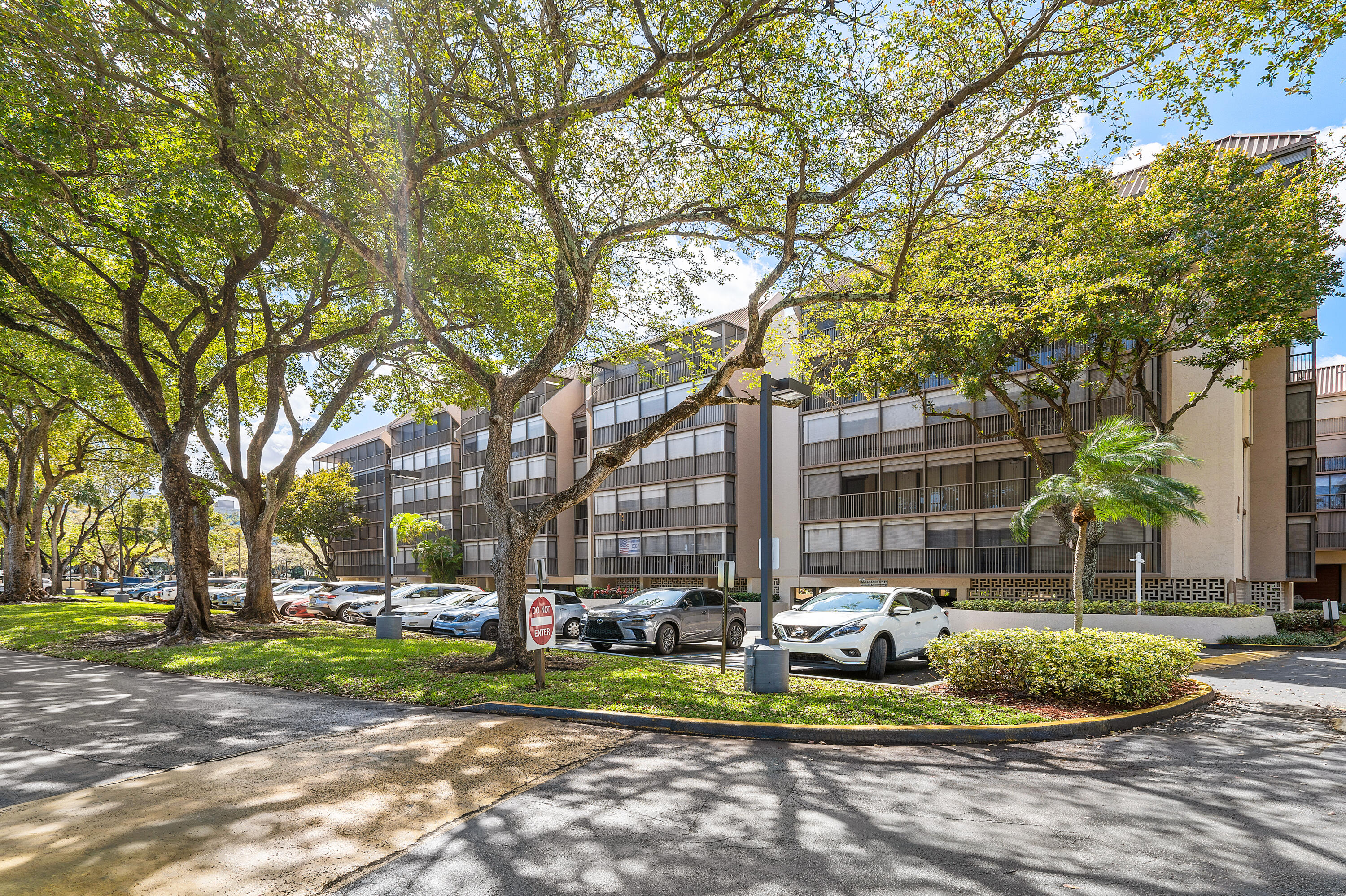 2818 N 46th Avenue K687