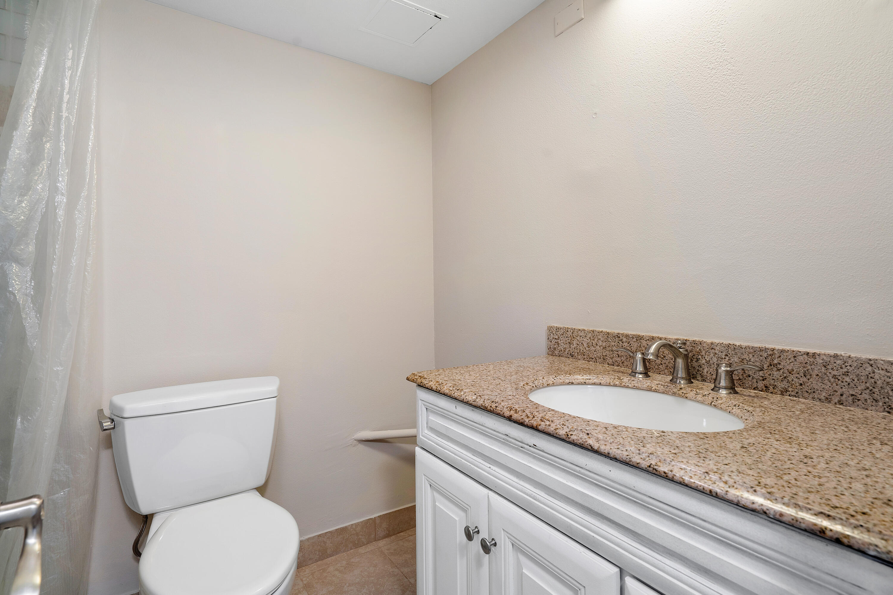 2818 N 46th Avenue K687