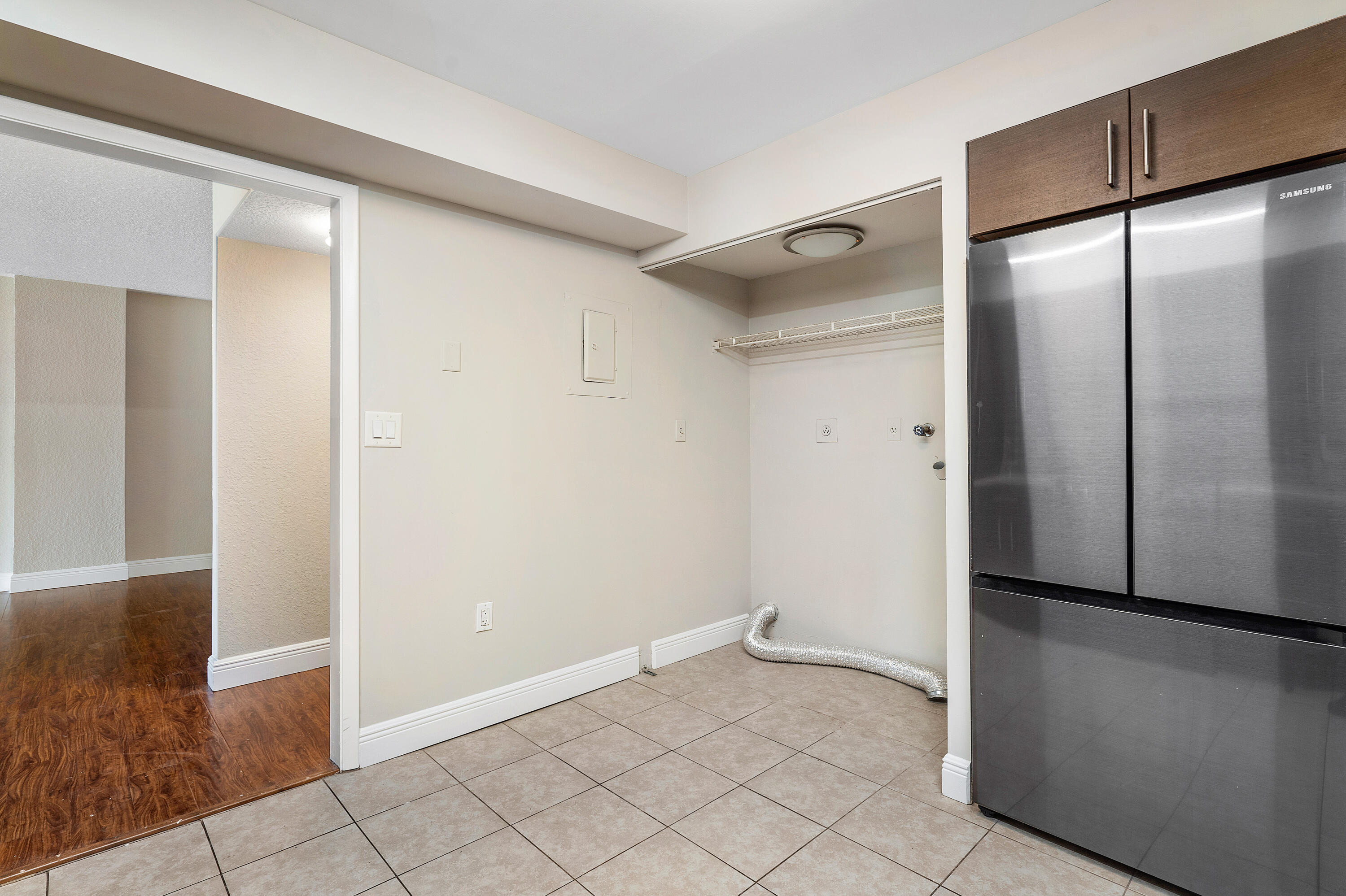 2818 N 46th Avenue K687