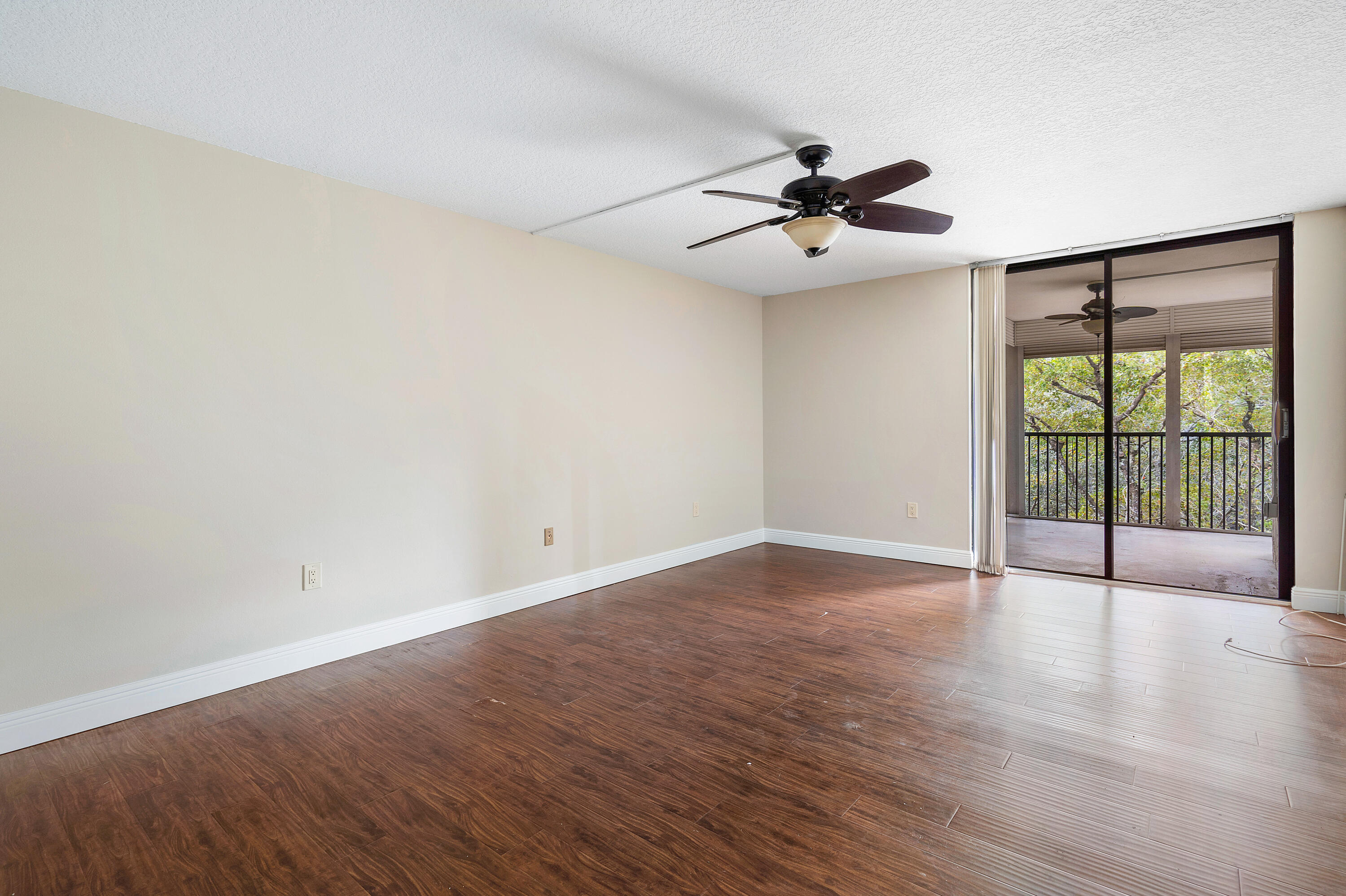 2818 N 46th Avenue K687