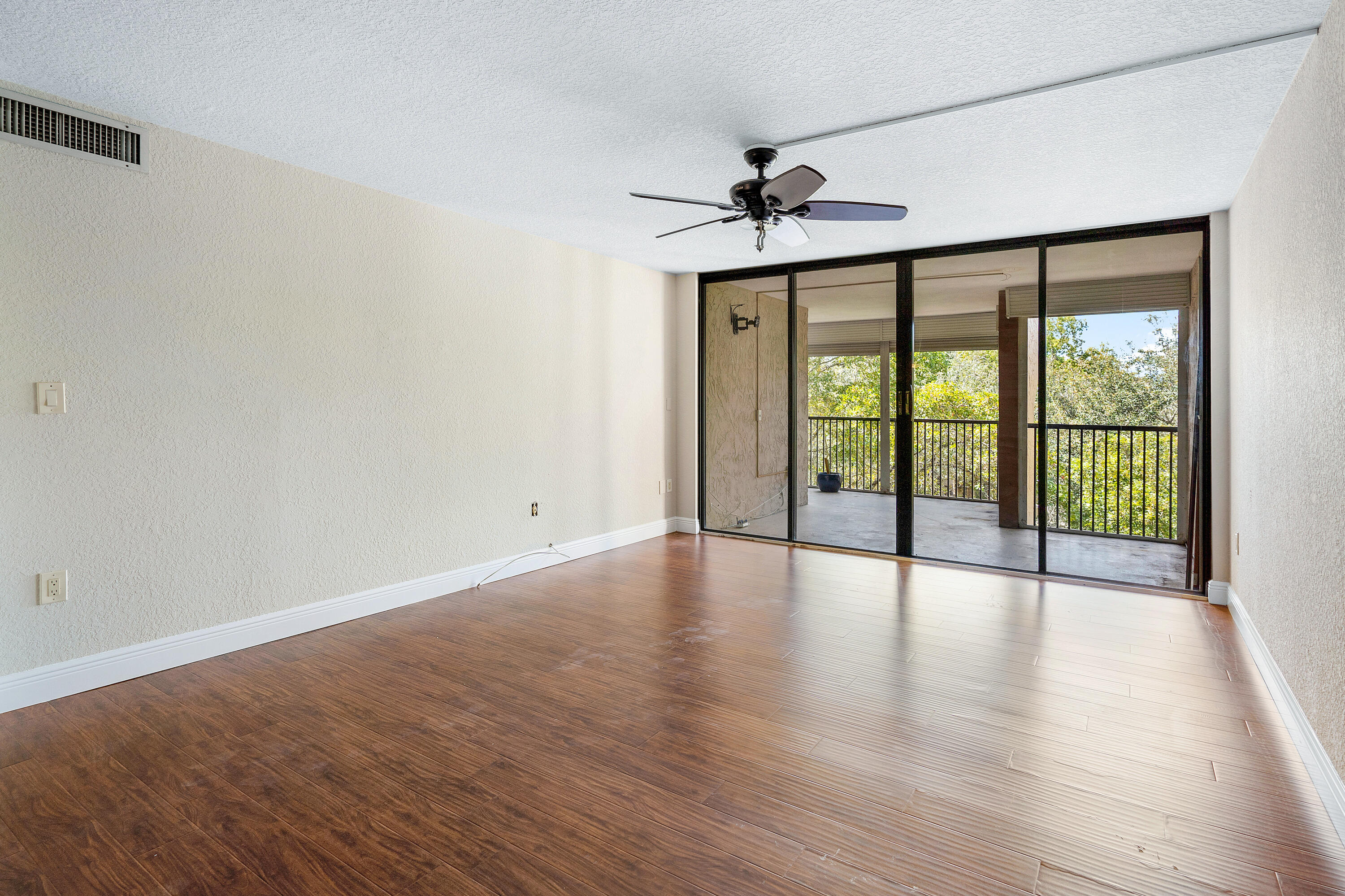 2818 N 46th Avenue K687