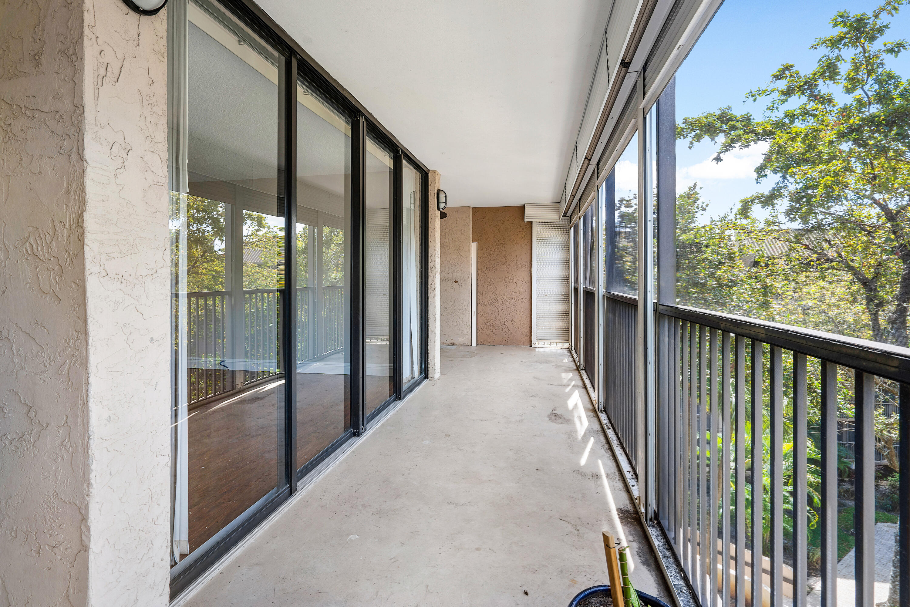 2818 N 46th Avenue K687