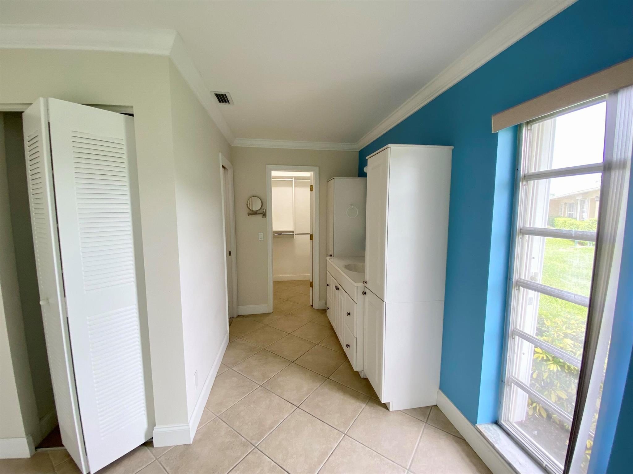 1041 Silk Oak Terrace A