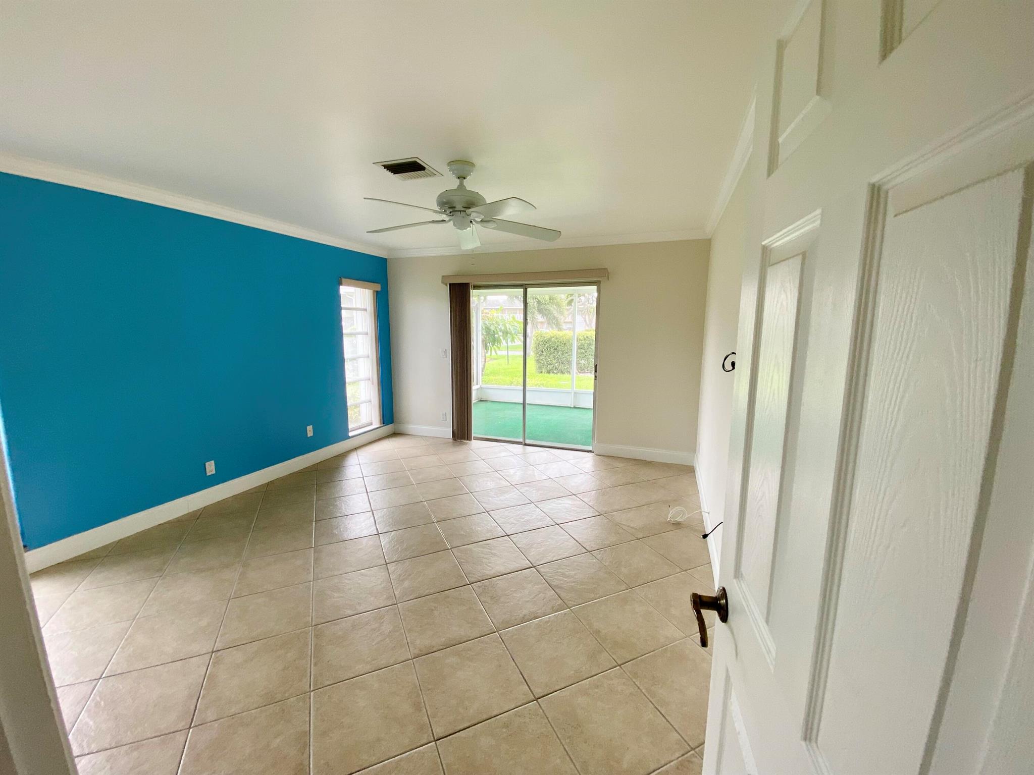 1041 Silk Oak Terrace A