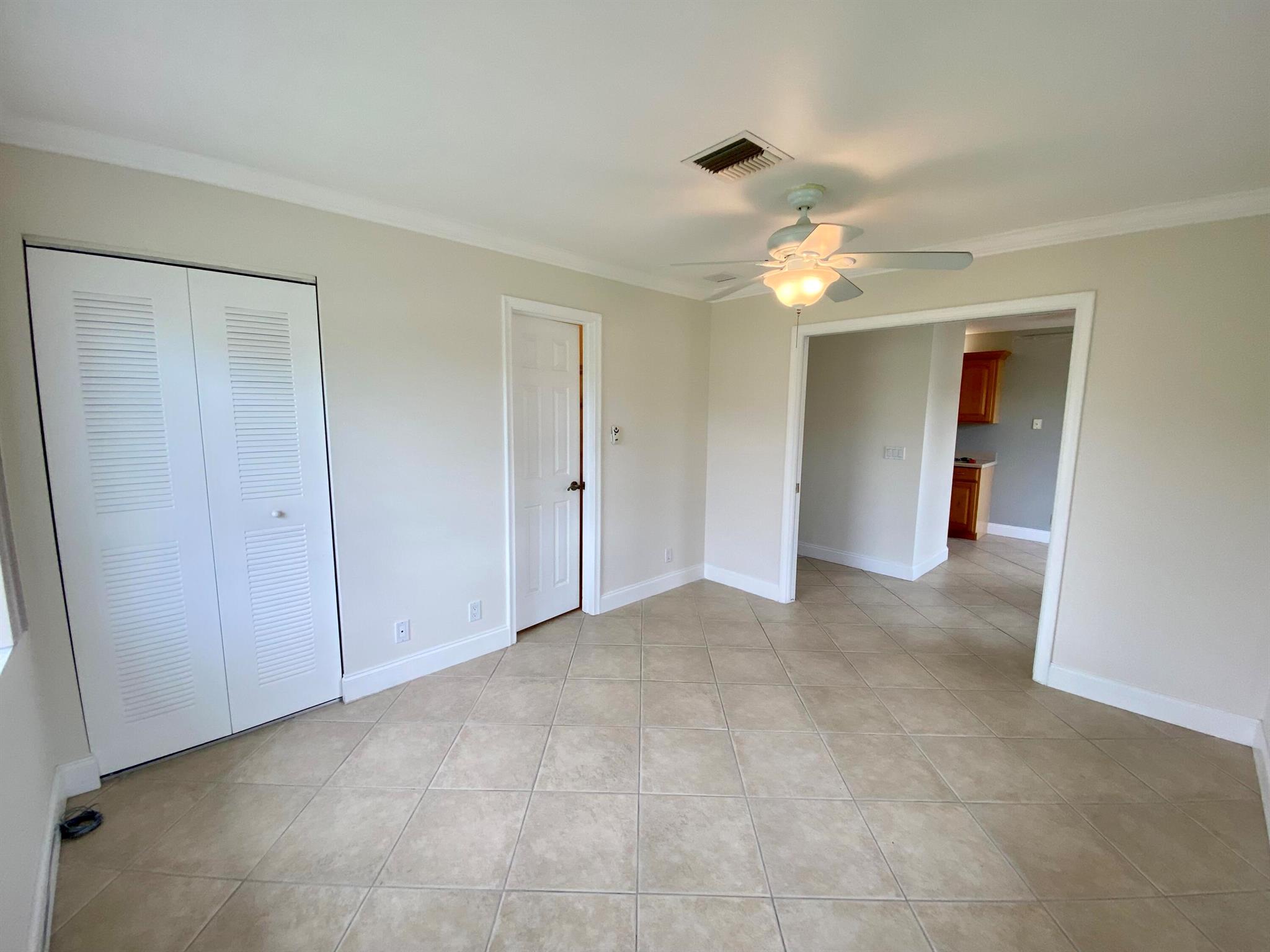 1041 Silk Oak Terrace A