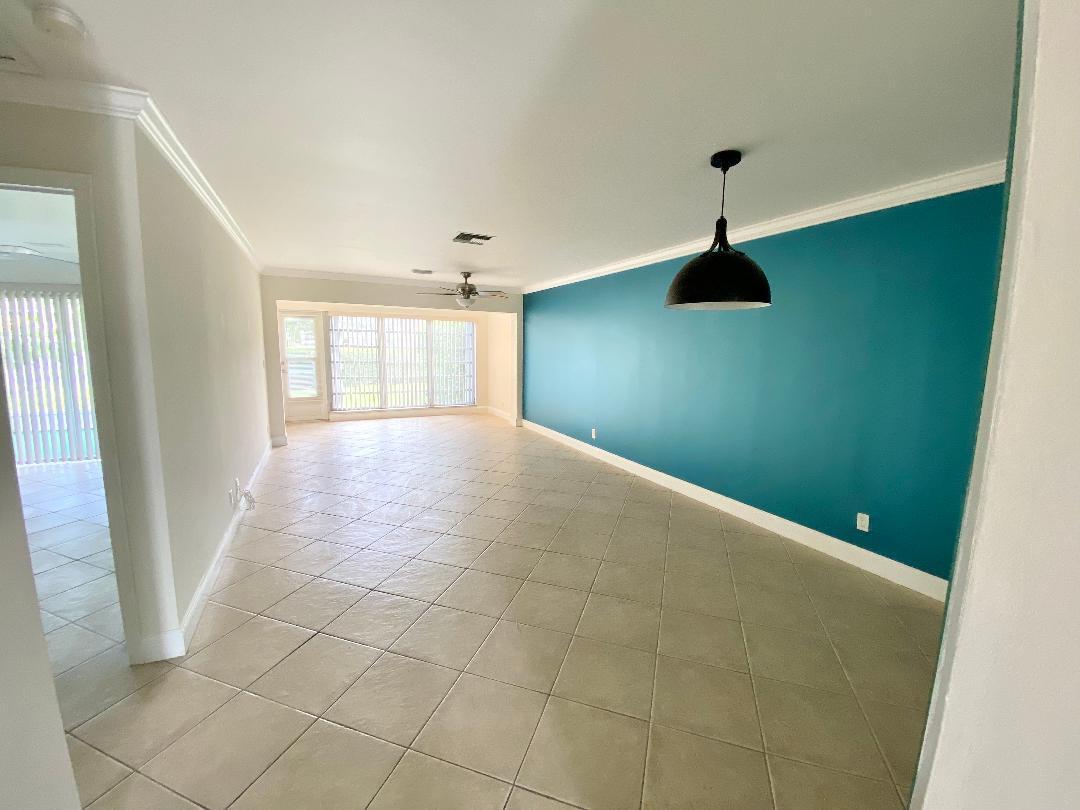 1041 Silk Oak Terrace A