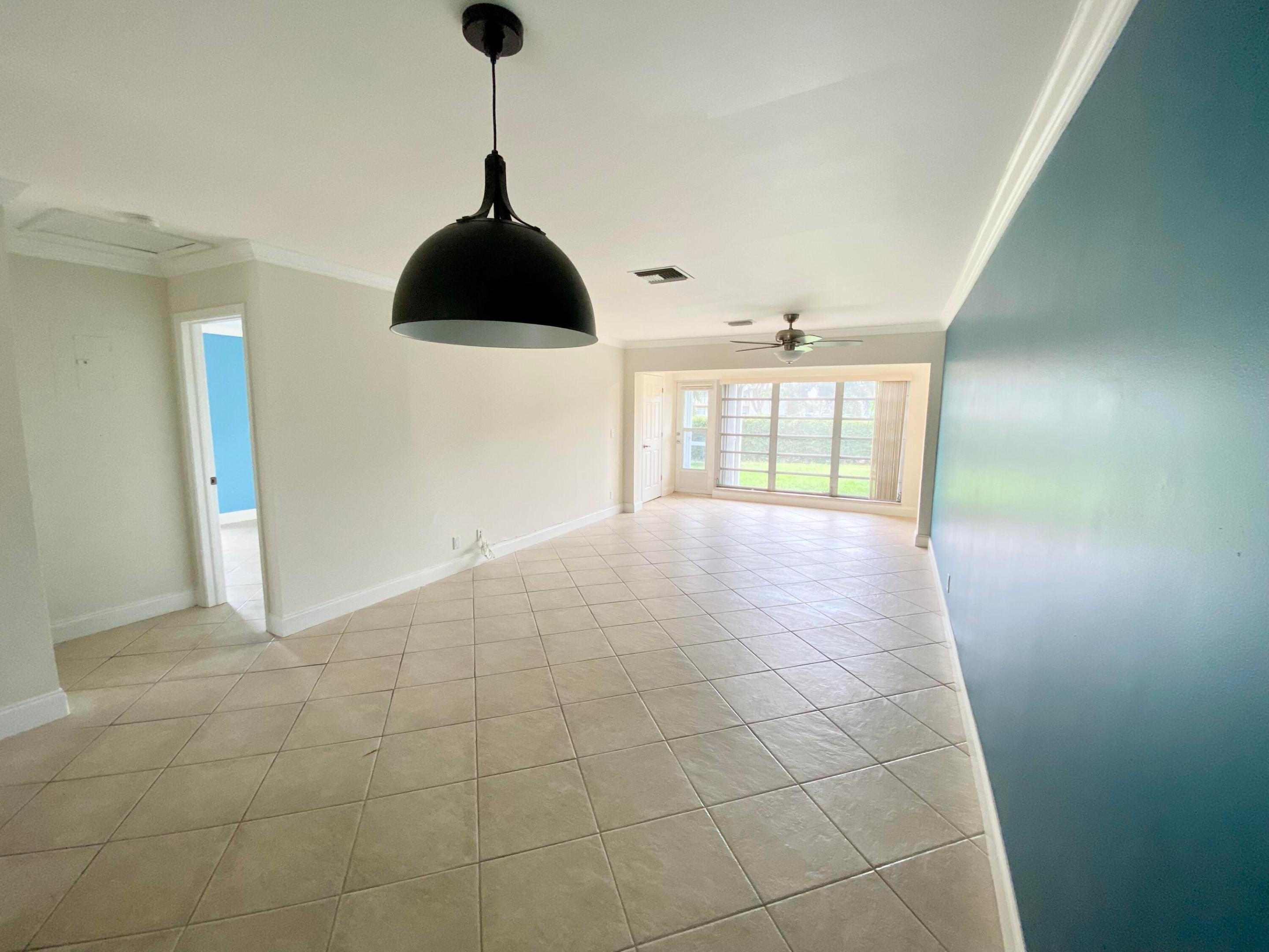 1041 Silk Oak Terrace A