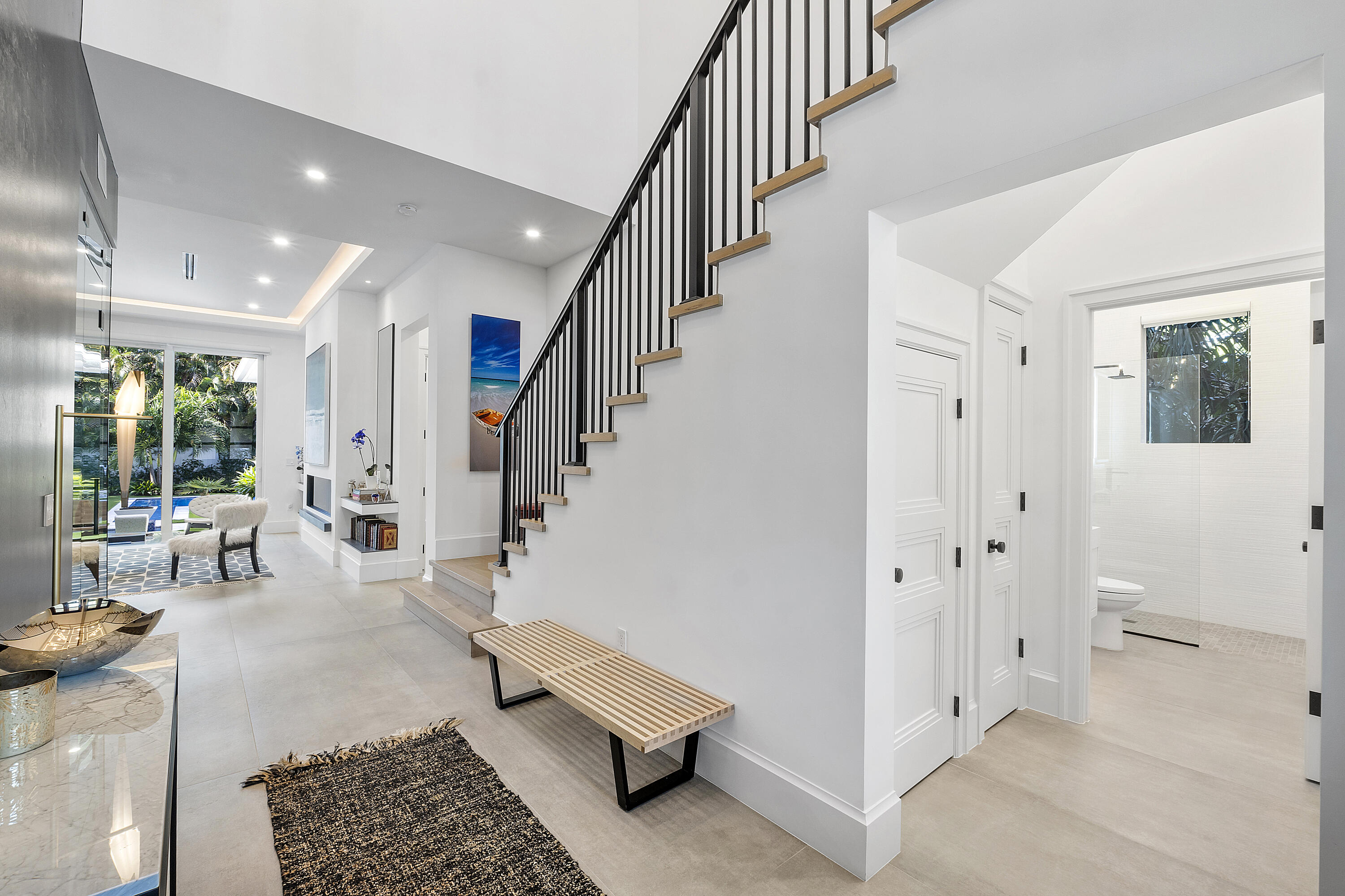 474 NE 3rd Street