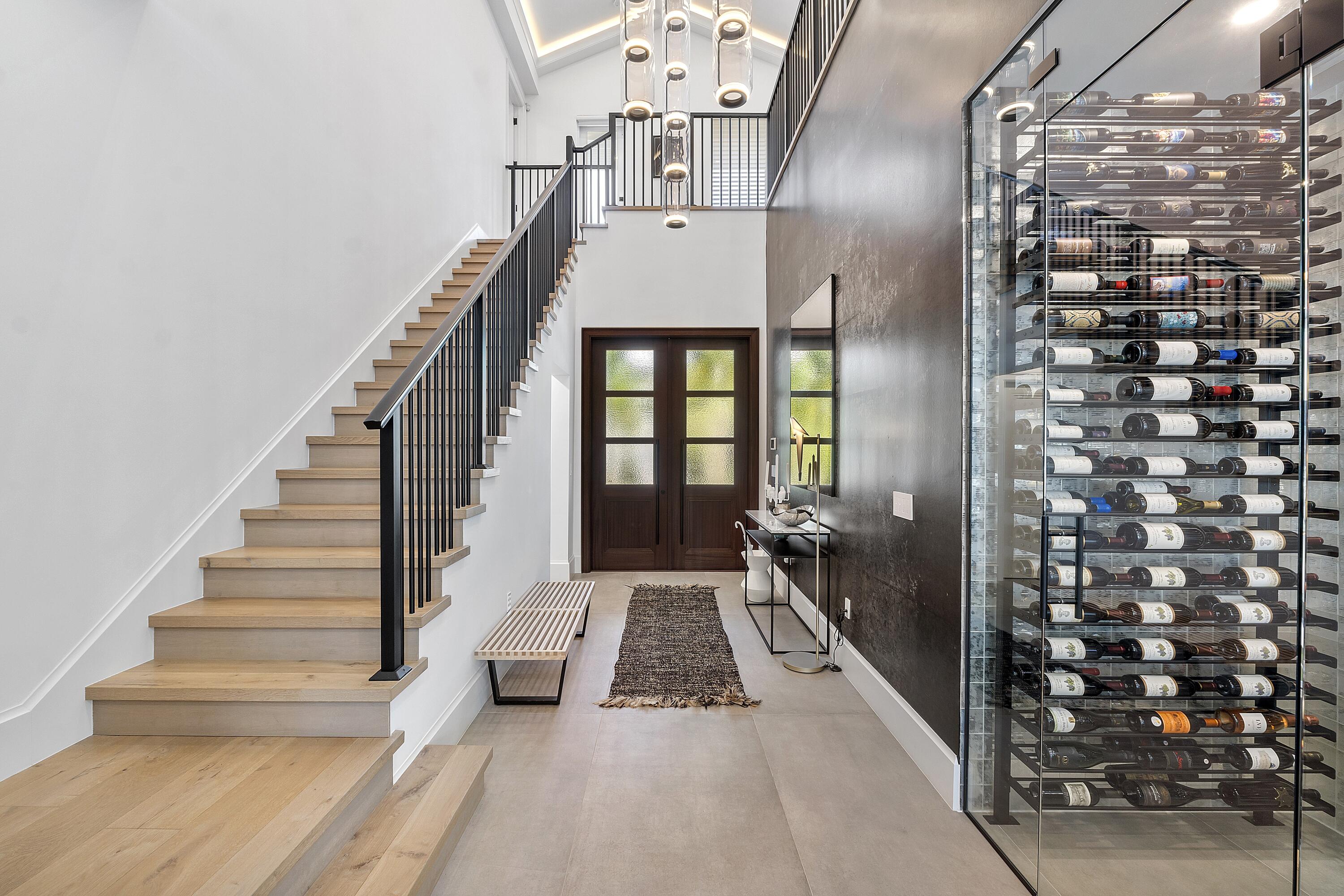 474 NE 3rd Street