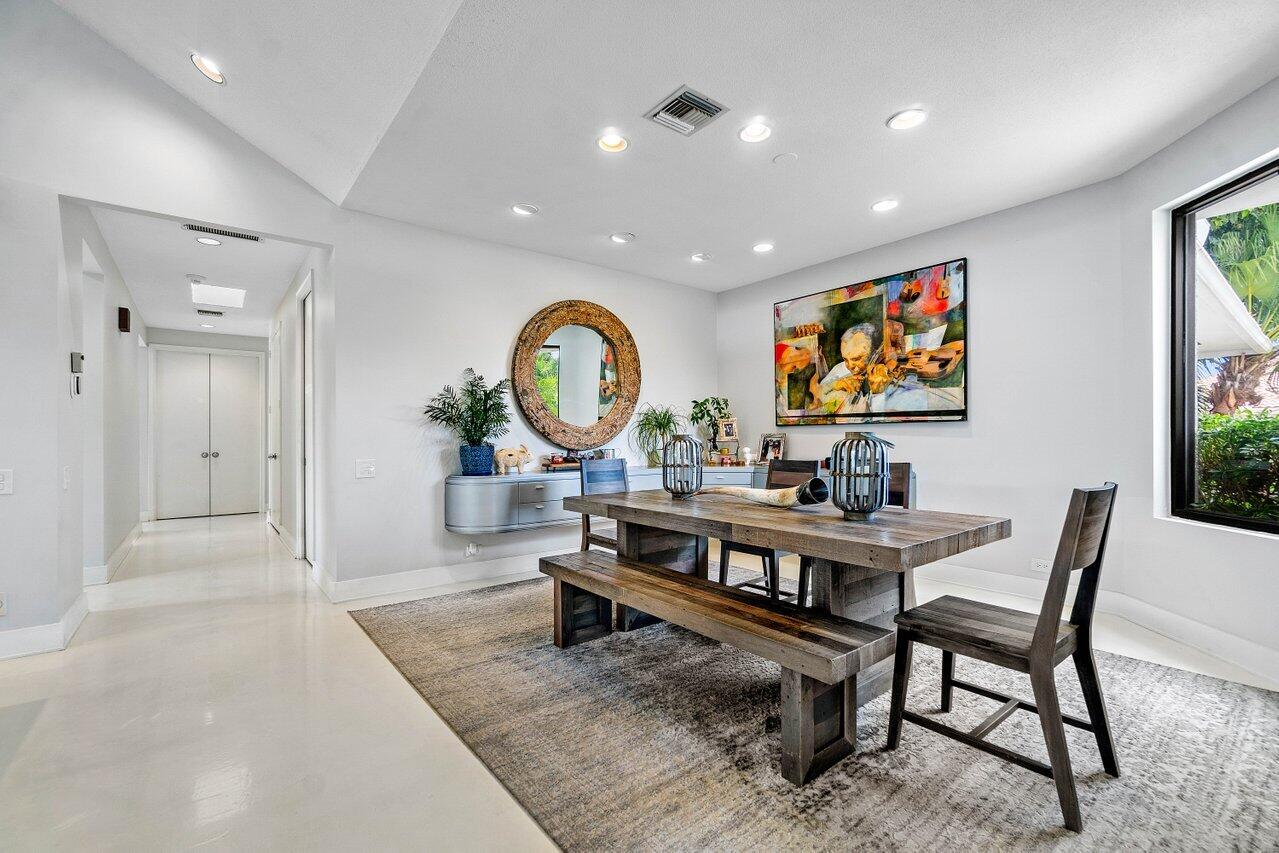 4665 Bocaire Boulevard