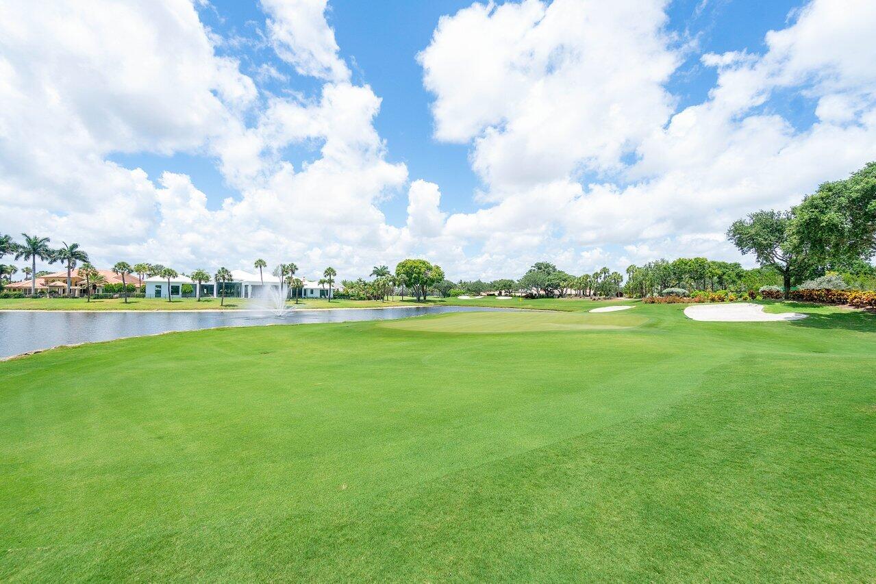 4665 Bocaire Boulevard