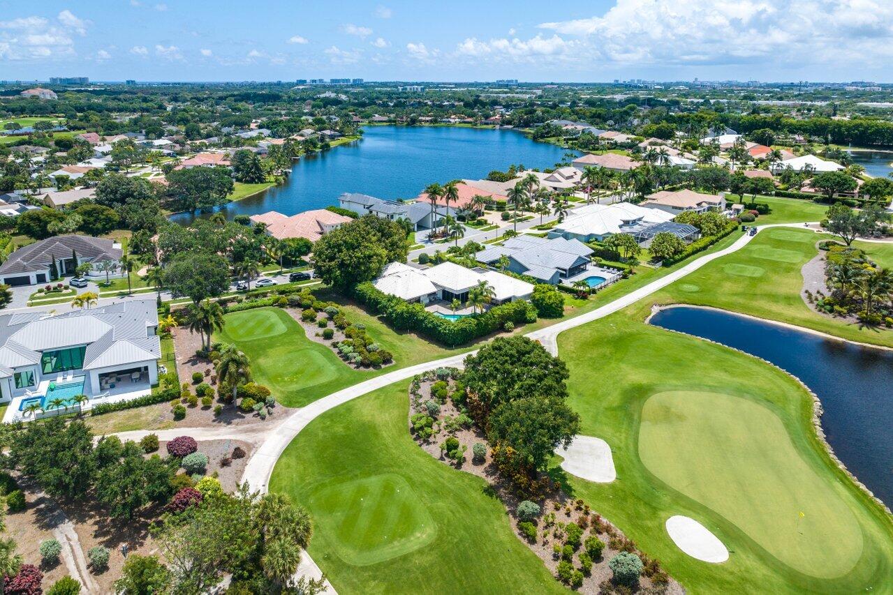 4665 Bocaire Boulevard