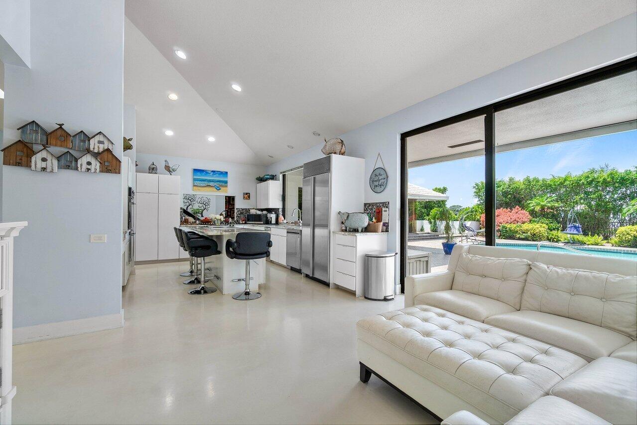 4665 Bocaire Boulevard