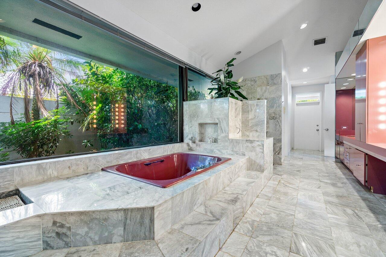 4665 Bocaire Boulevard