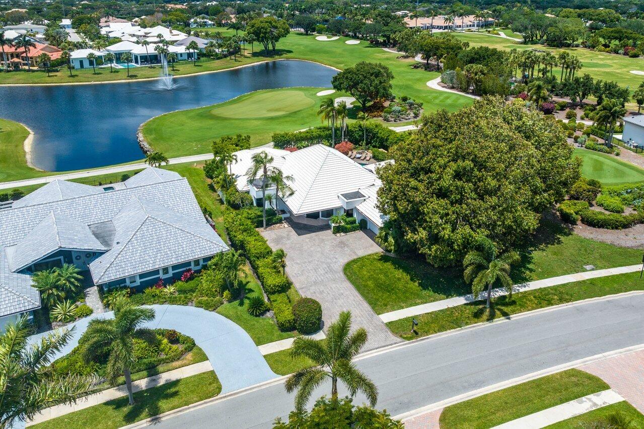 4665 Bocaire Boulevard