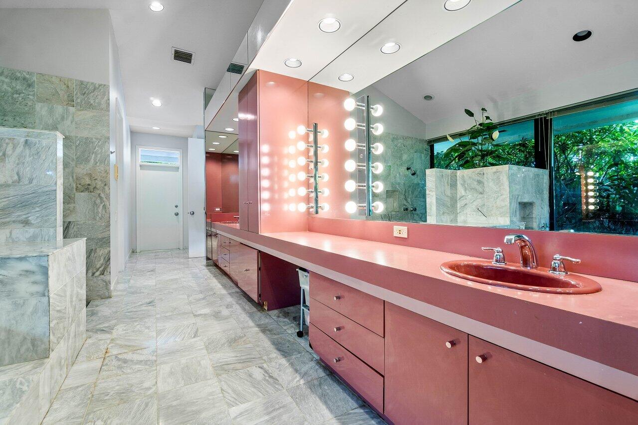 4665 Bocaire Boulevard