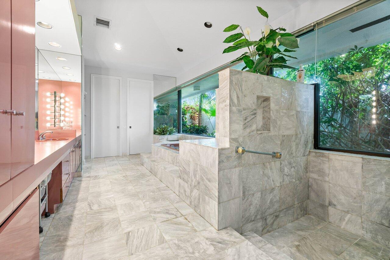 4665 Bocaire Boulevard