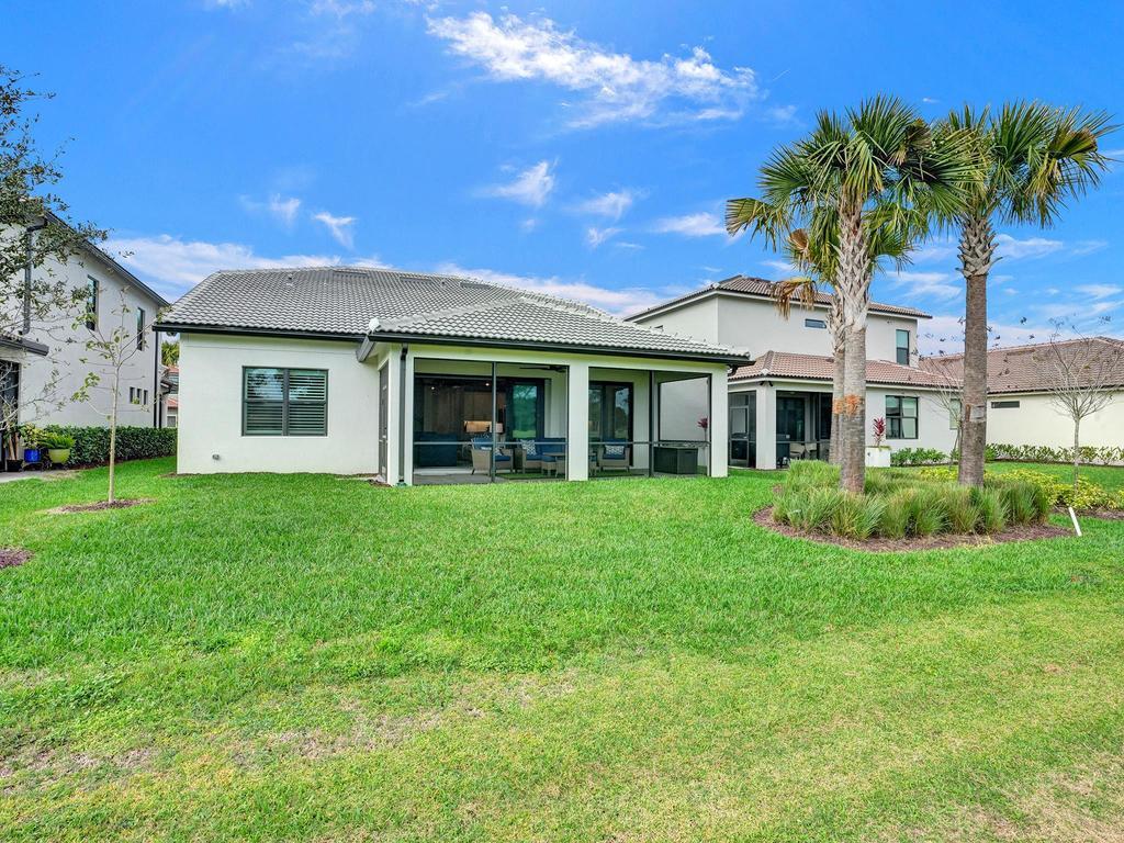 8127 NW 78 Street