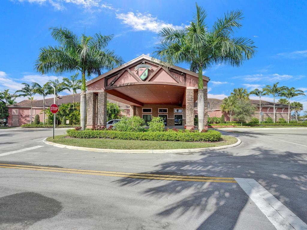 8127 NW 78 Street