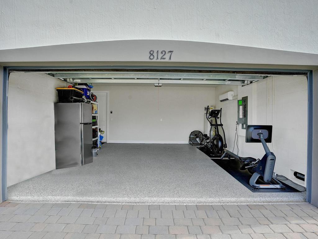 8127 NW 78 Street