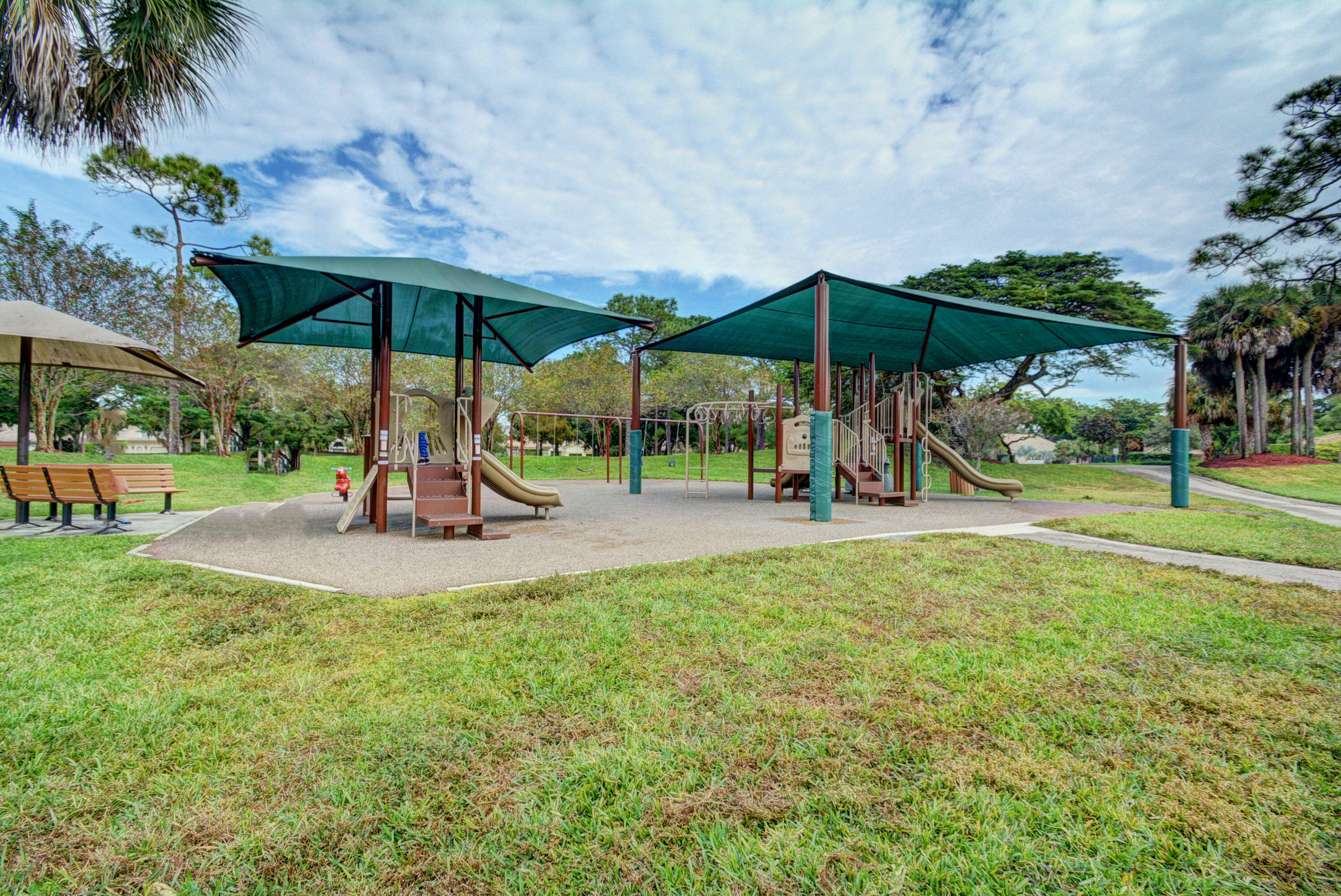 4445 NW 28th Way