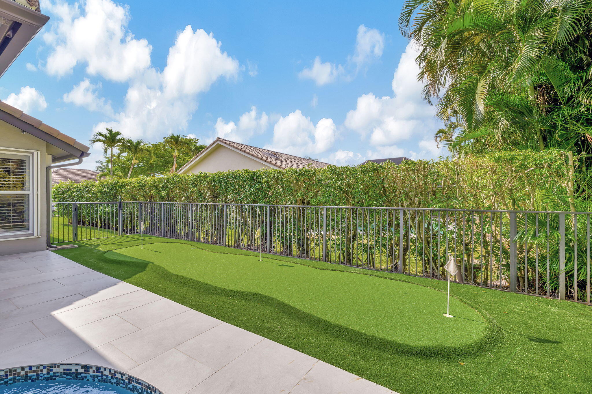 4445 NW 28th Way