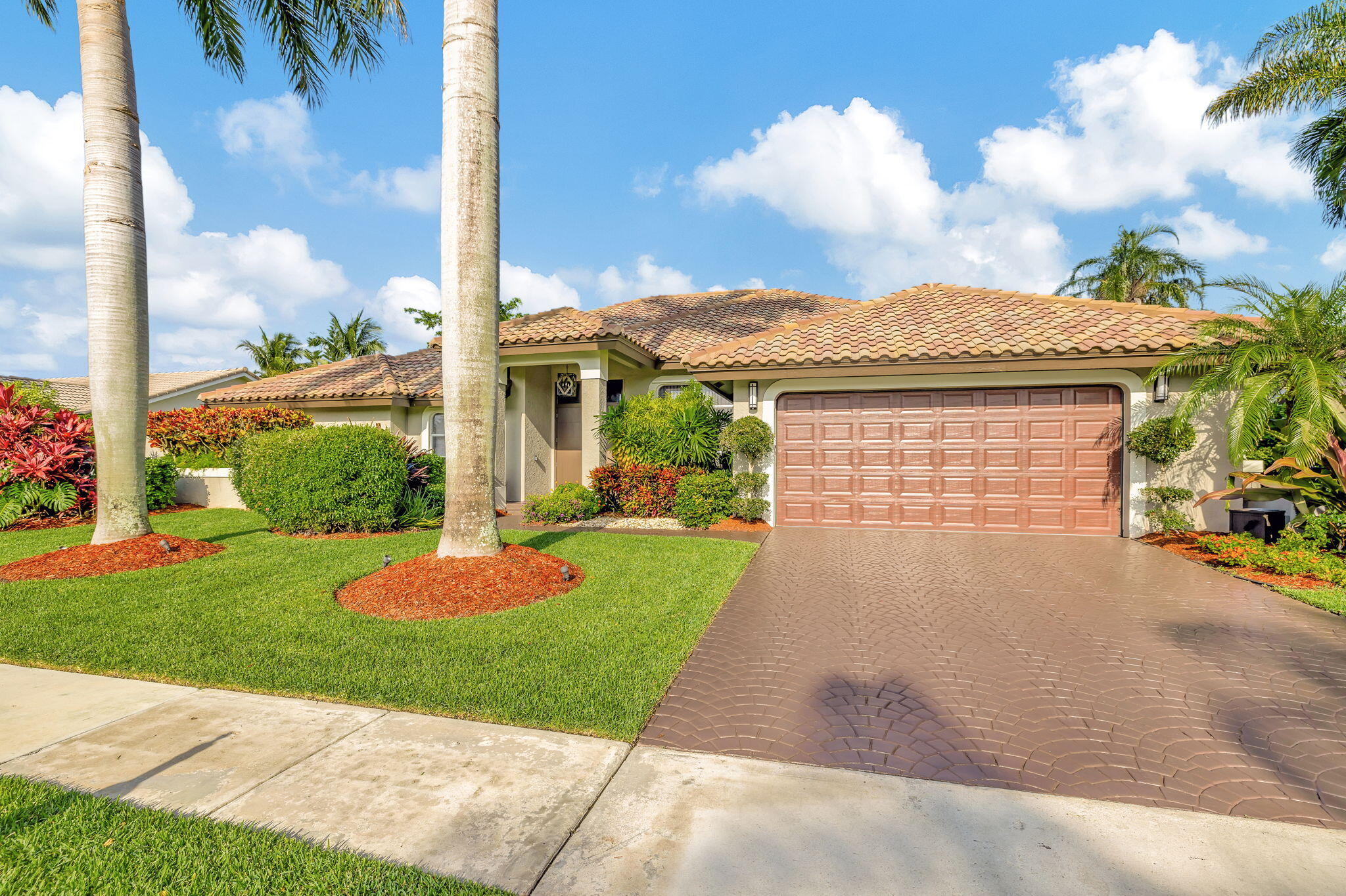 4445 NW 28th Way